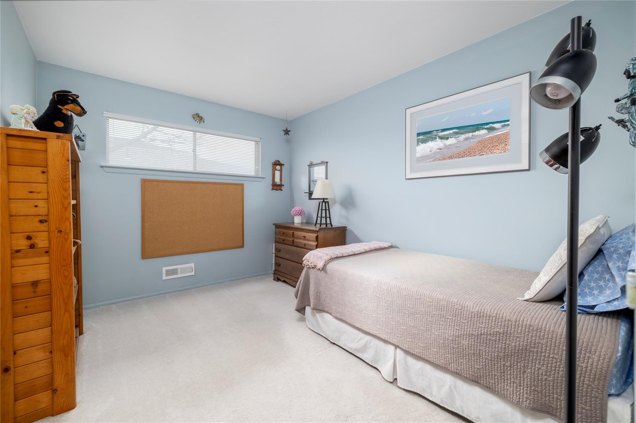 #11 photo, 465 Nassau Avenue, Freeport , NY 11520