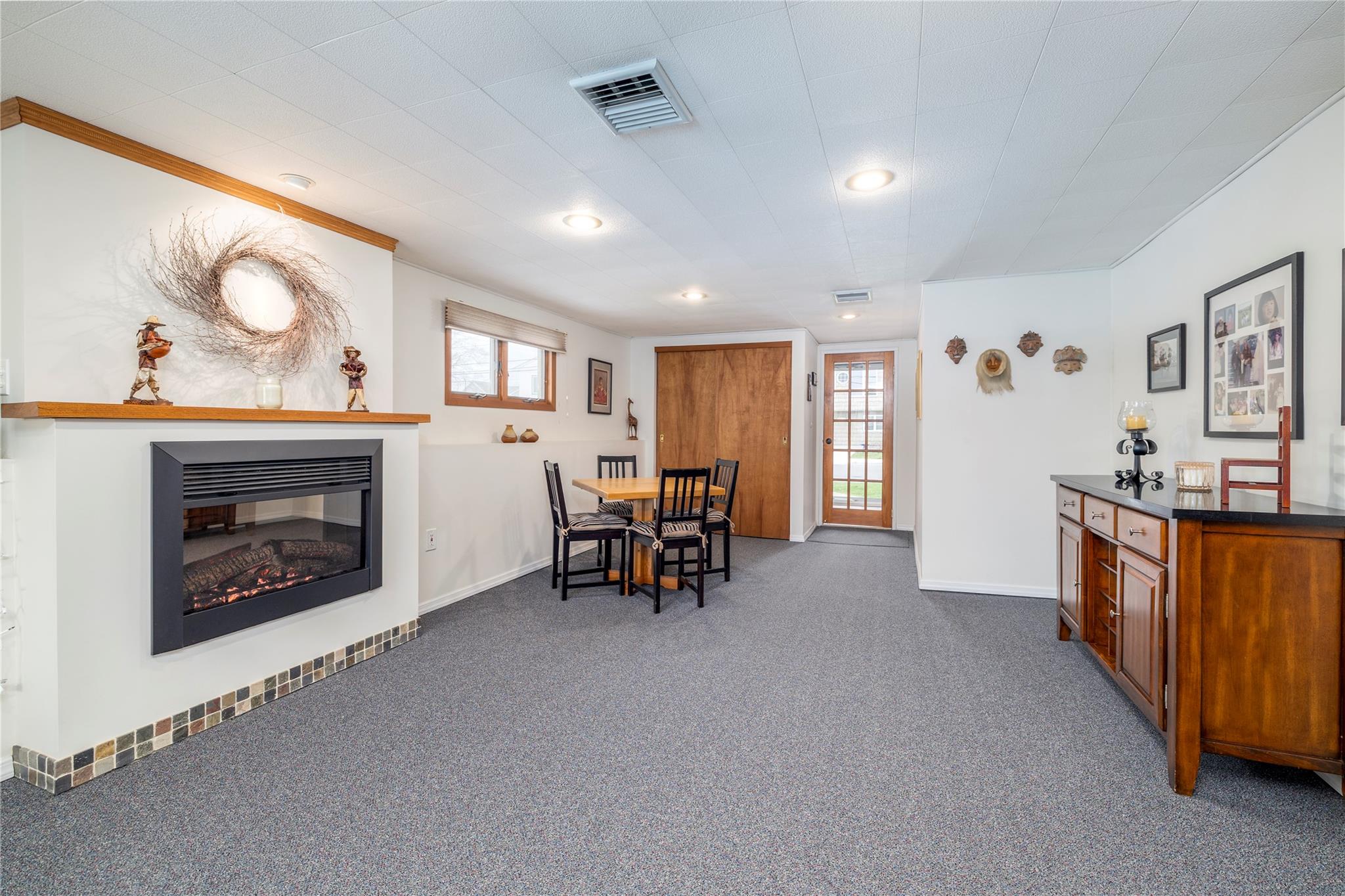 #17 photo, 465 Nassau Avenue, Freeport , NY 11520