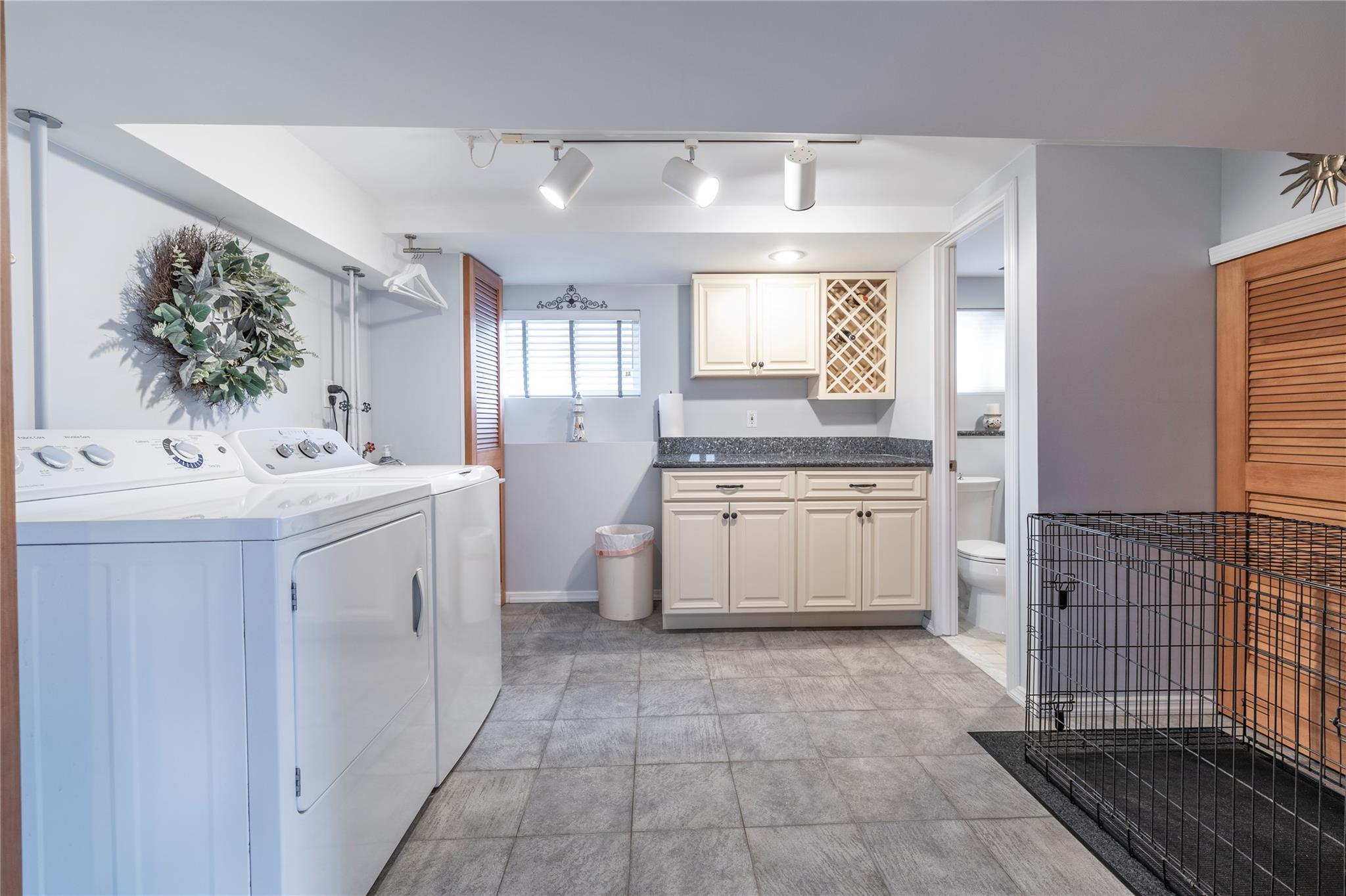 #20 photo, 465 Nassau Avenue, Freeport , NY 11520