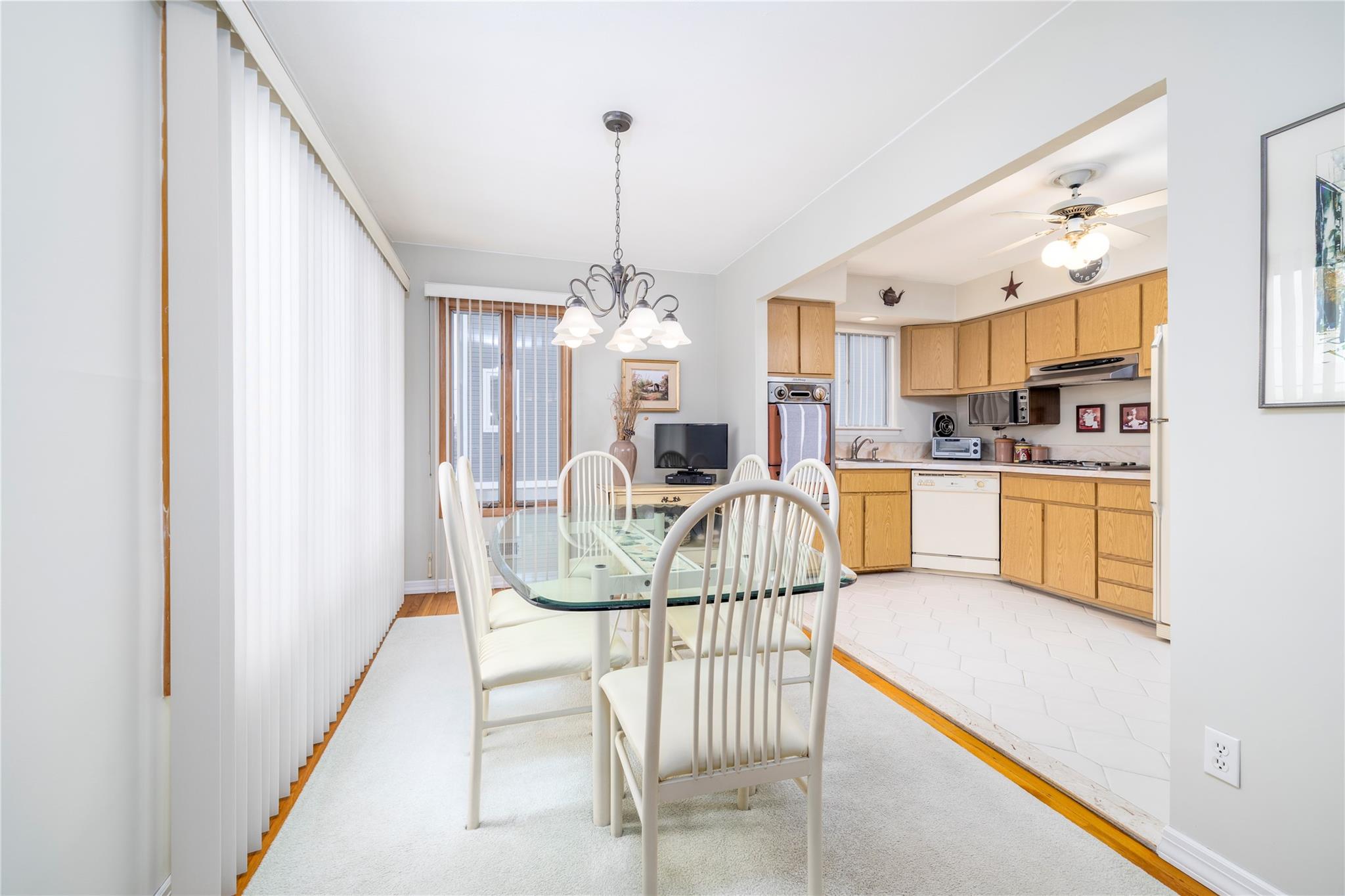 #8 photo, 465 Nassau Avenue, Freeport , NY 11520