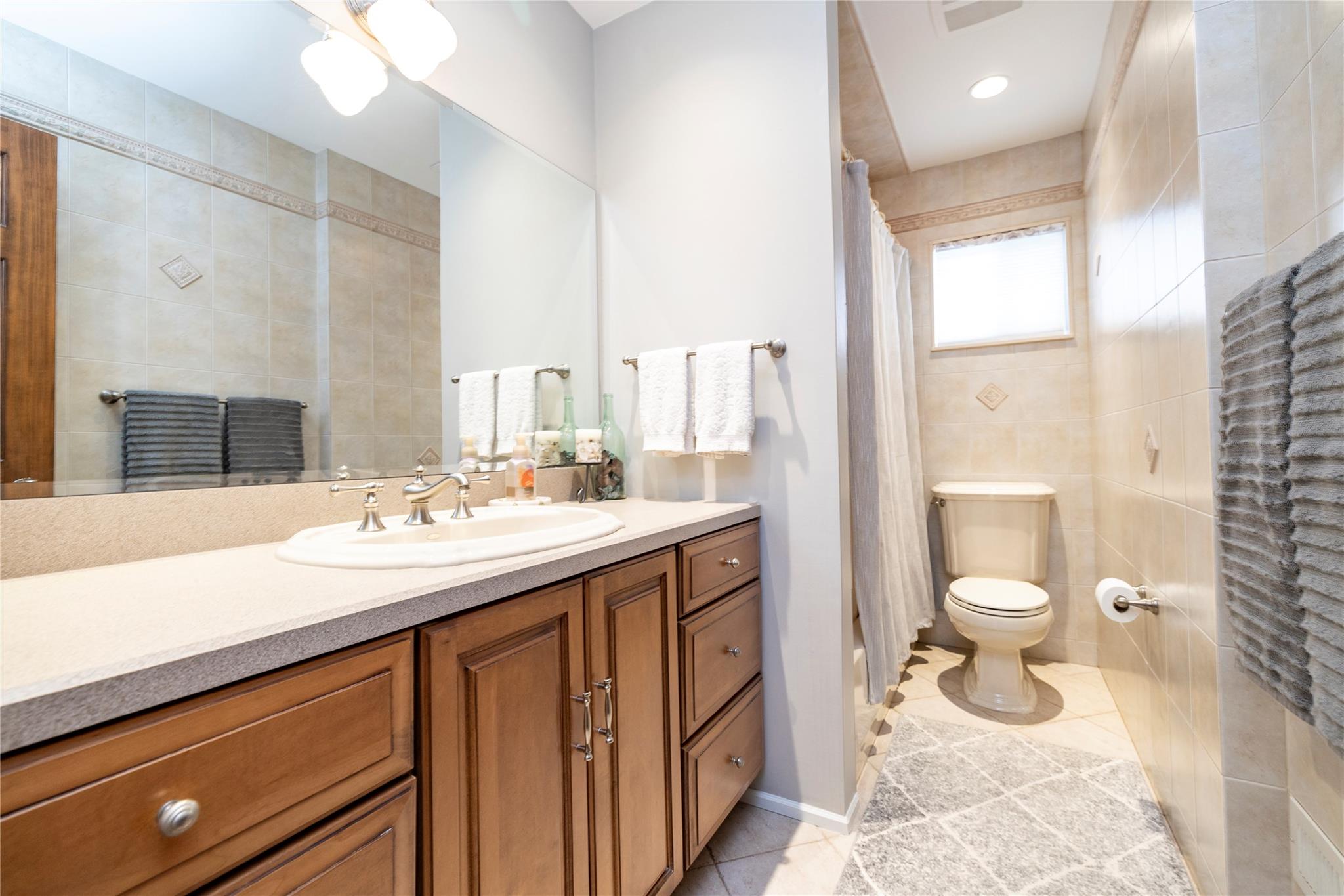 #9 photo, 465 Nassau Avenue, Freeport , NY 11520