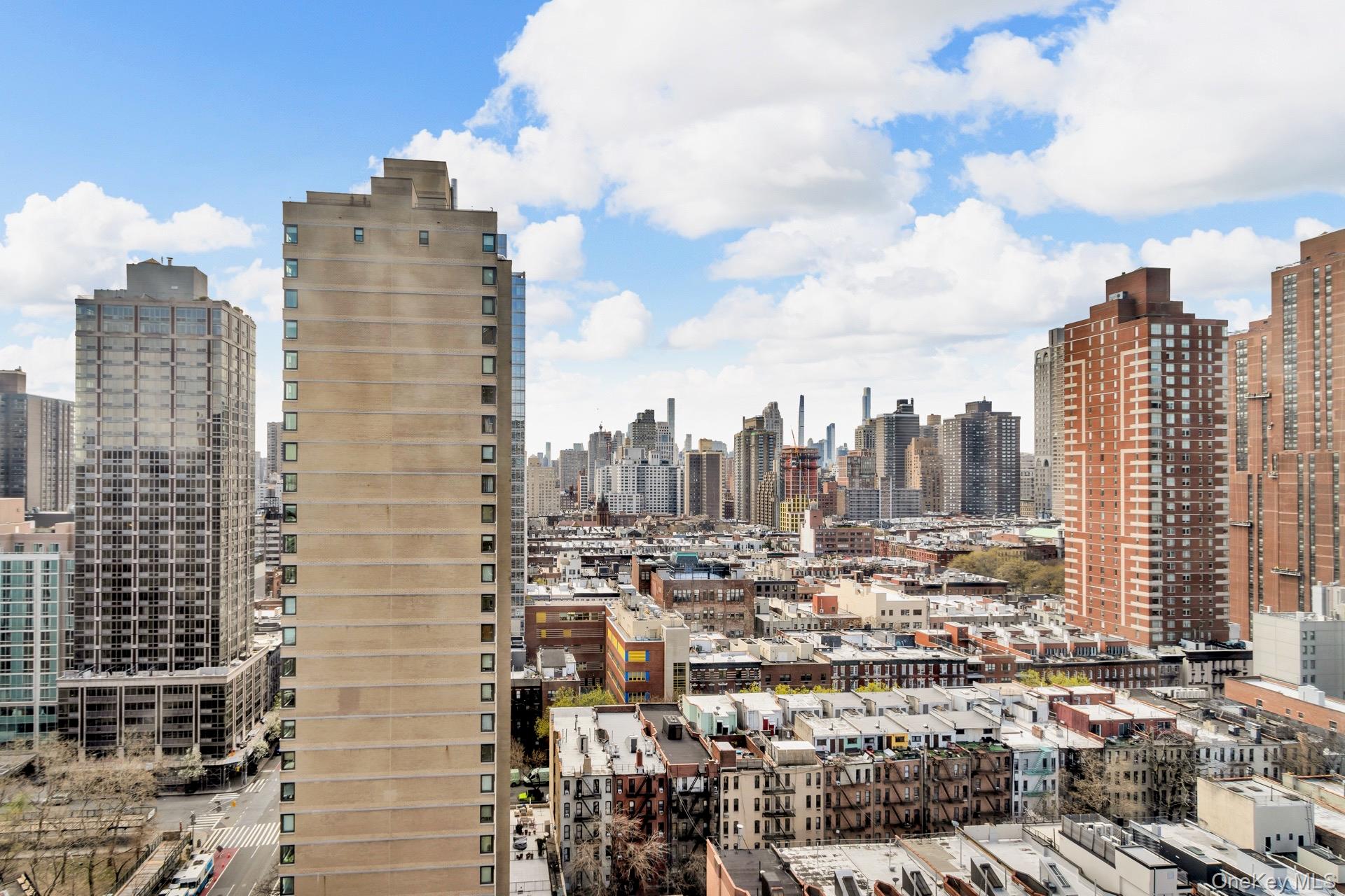 #20 photo, 345 E 93rd Street, マンハッタン New York (Manhattan) , NY 10128