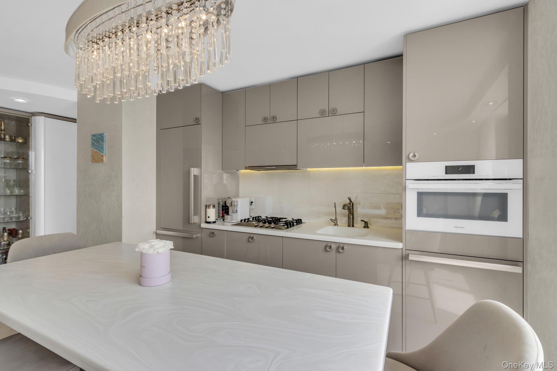 #7 photo, 345 E 93rd Street, マンハッタン New York (Manhattan) , NY 10128