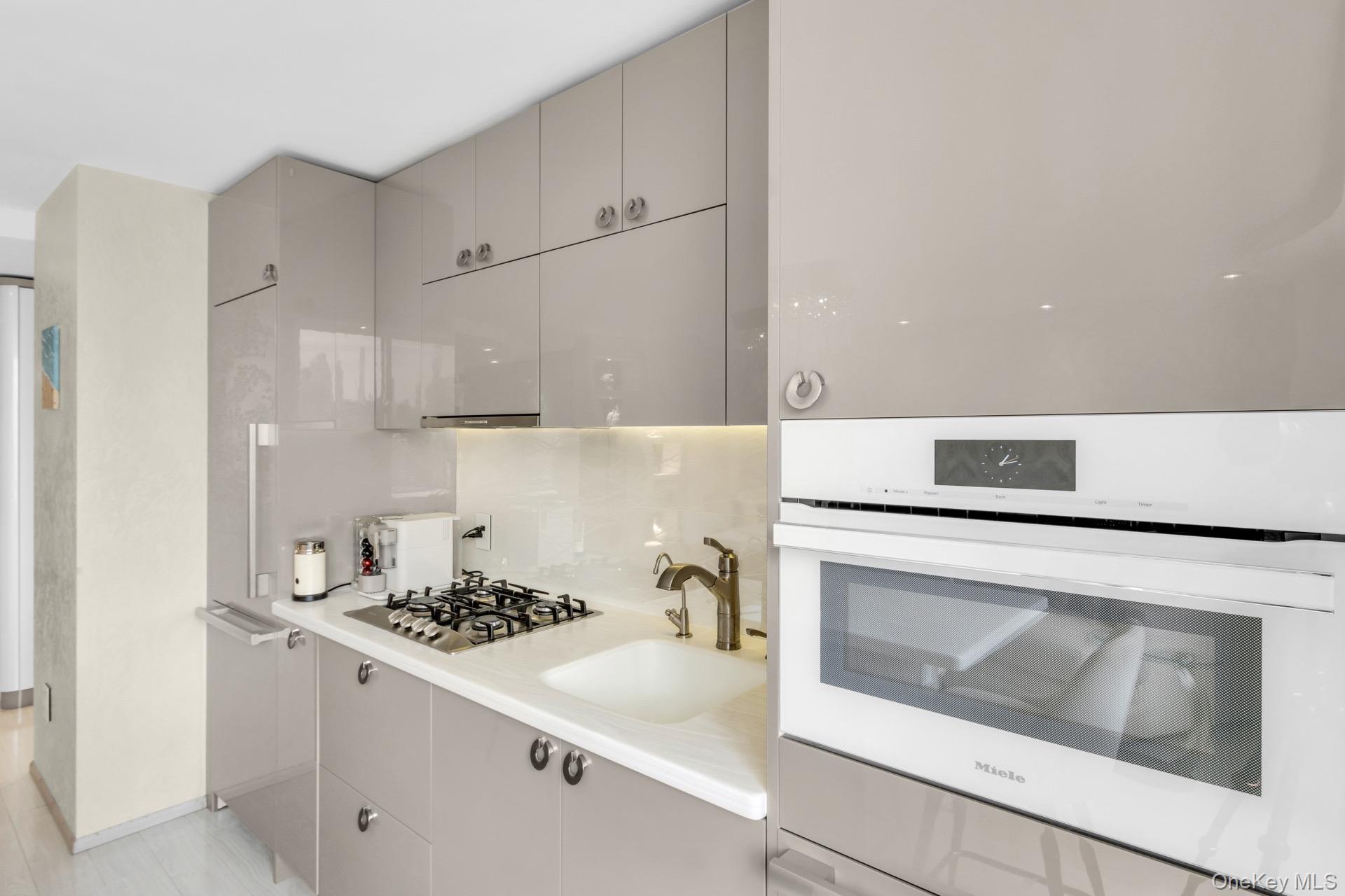 #8 photo, 345 E 93rd Street, マンハッタン New York (Manhattan) , NY 10128