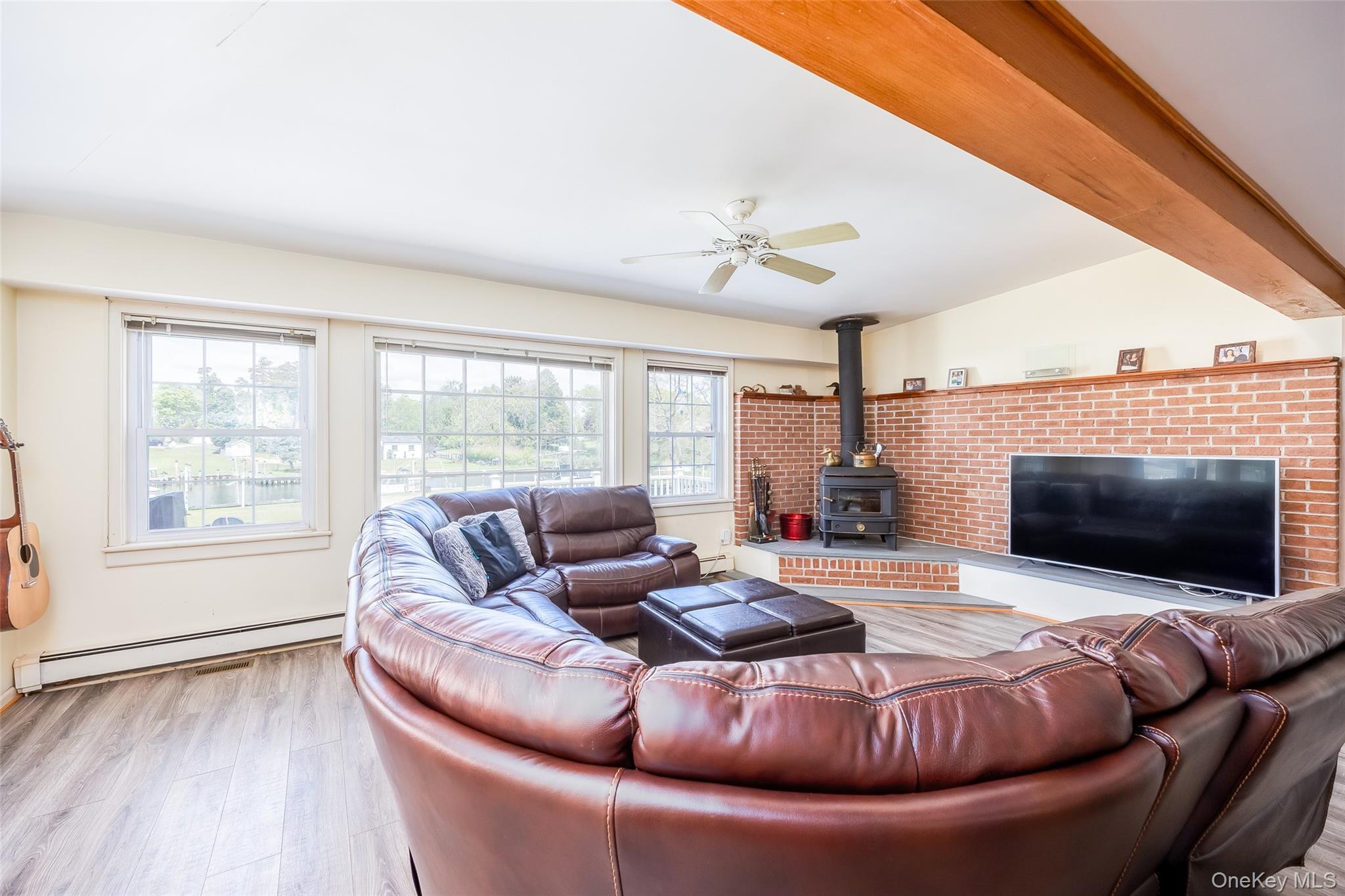 #10 photo, 60A Union Avenue, サフォーク郡 Center Moriches , NY 11934