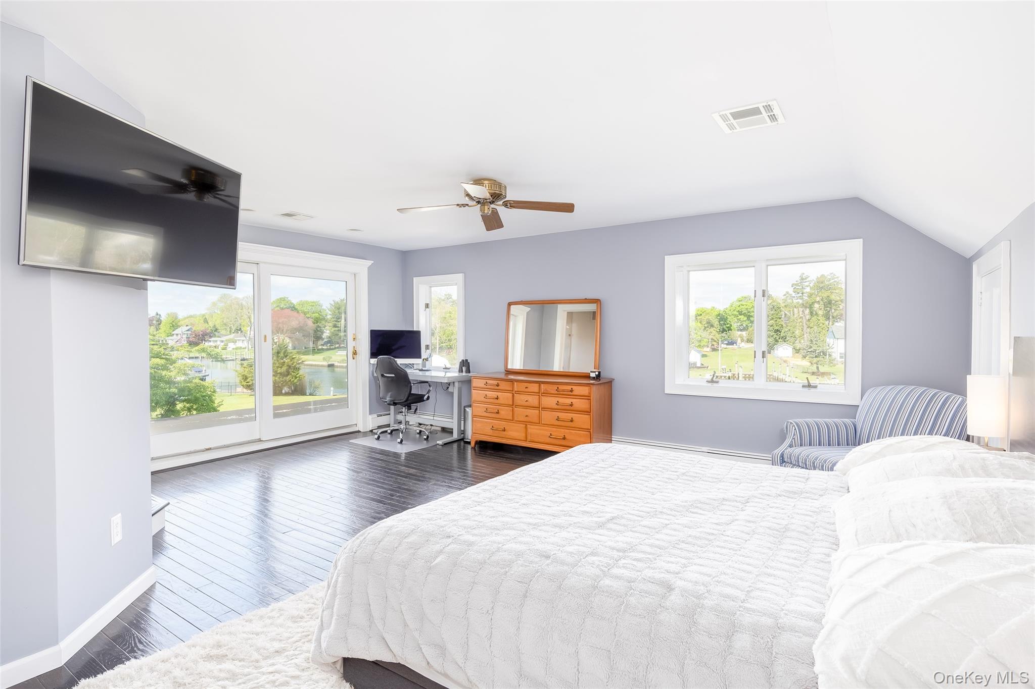 #14 photo, 60A Union Avenue, サフォーク郡 Center Moriches , NY 11934