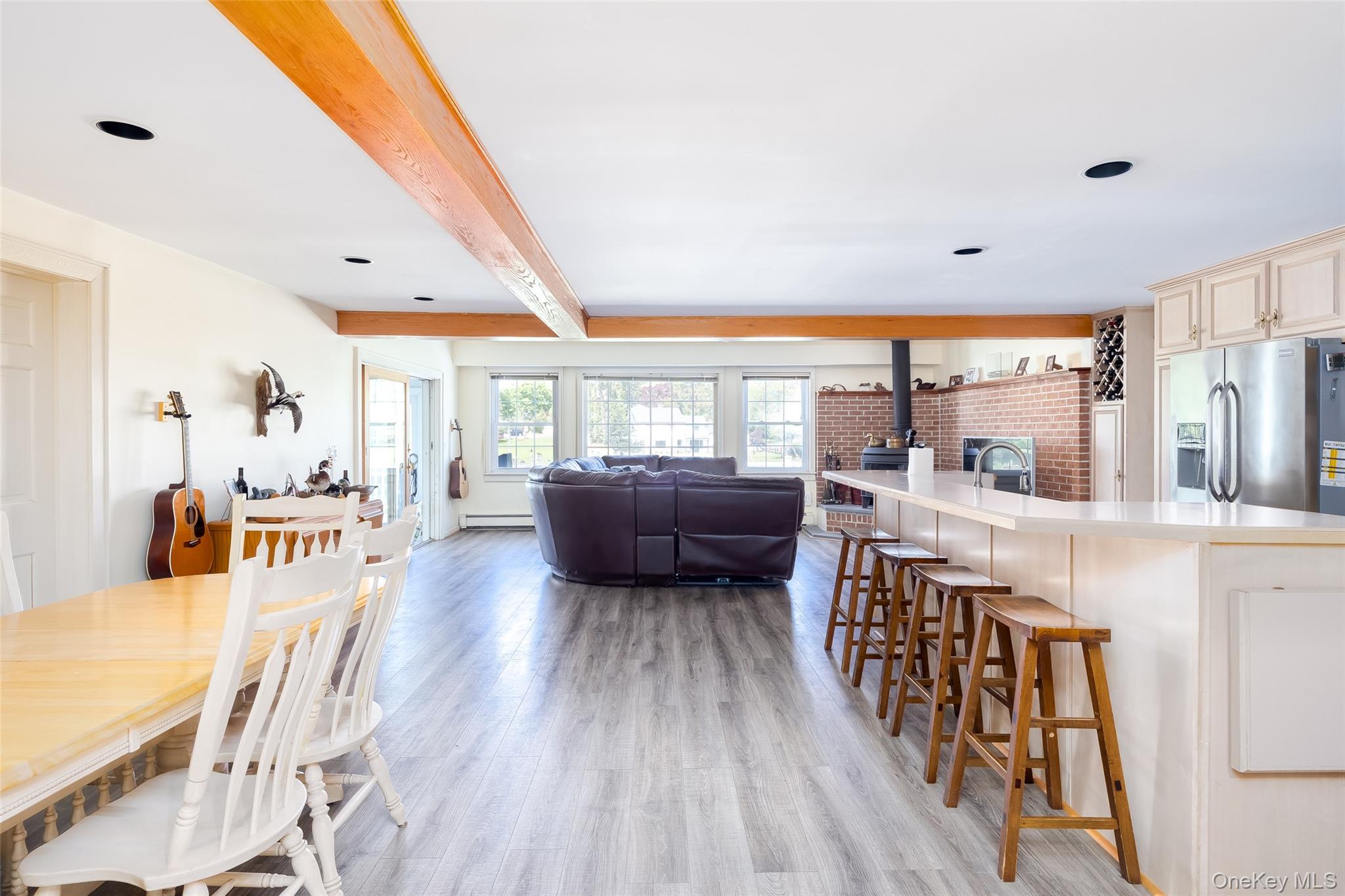 #3 photo, 60A Union Avenue, サフォーク郡 Center Moriches , NY 11934