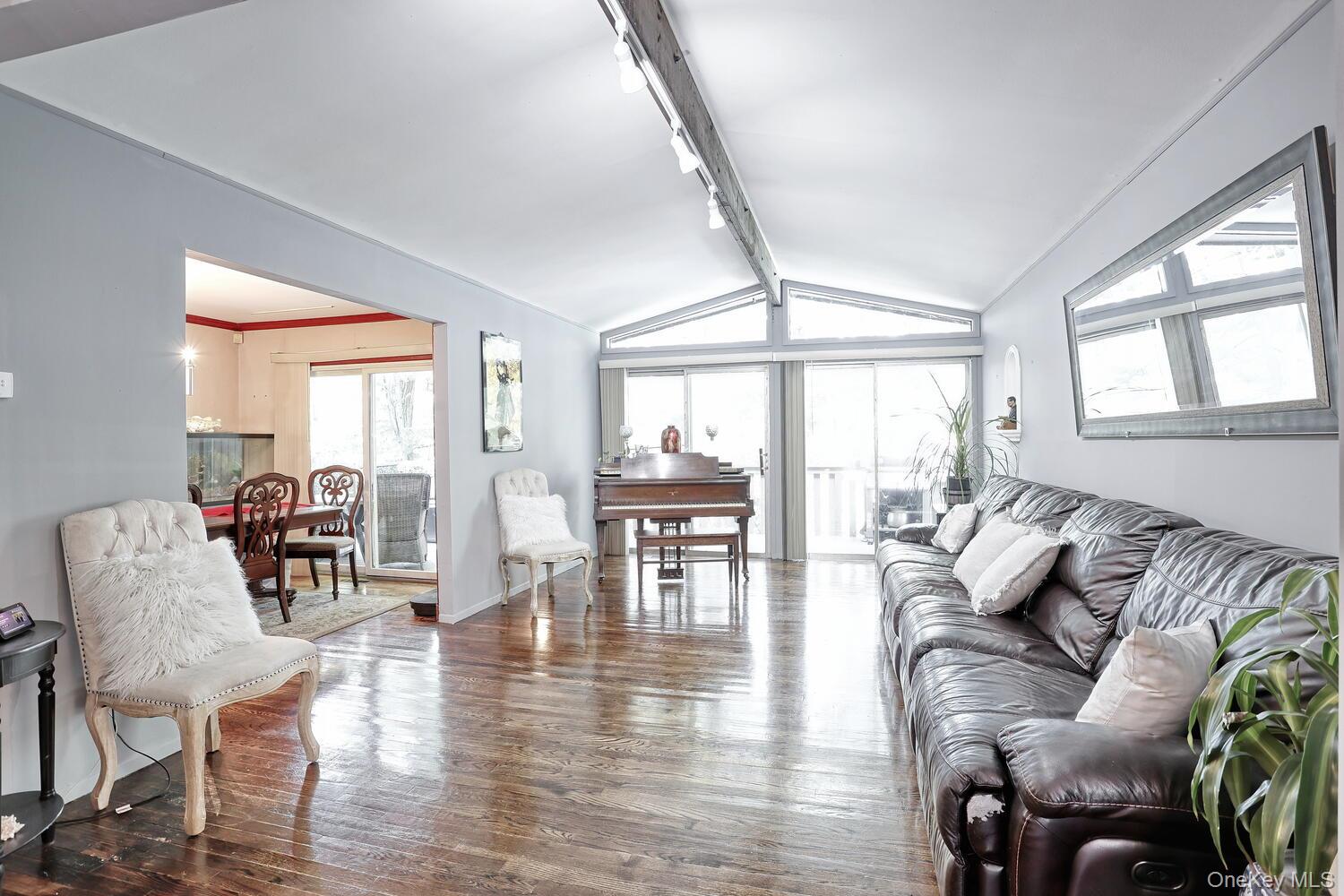 #7 photo, 15 Highland Avenue, Chestnut Ridge , NY 10977