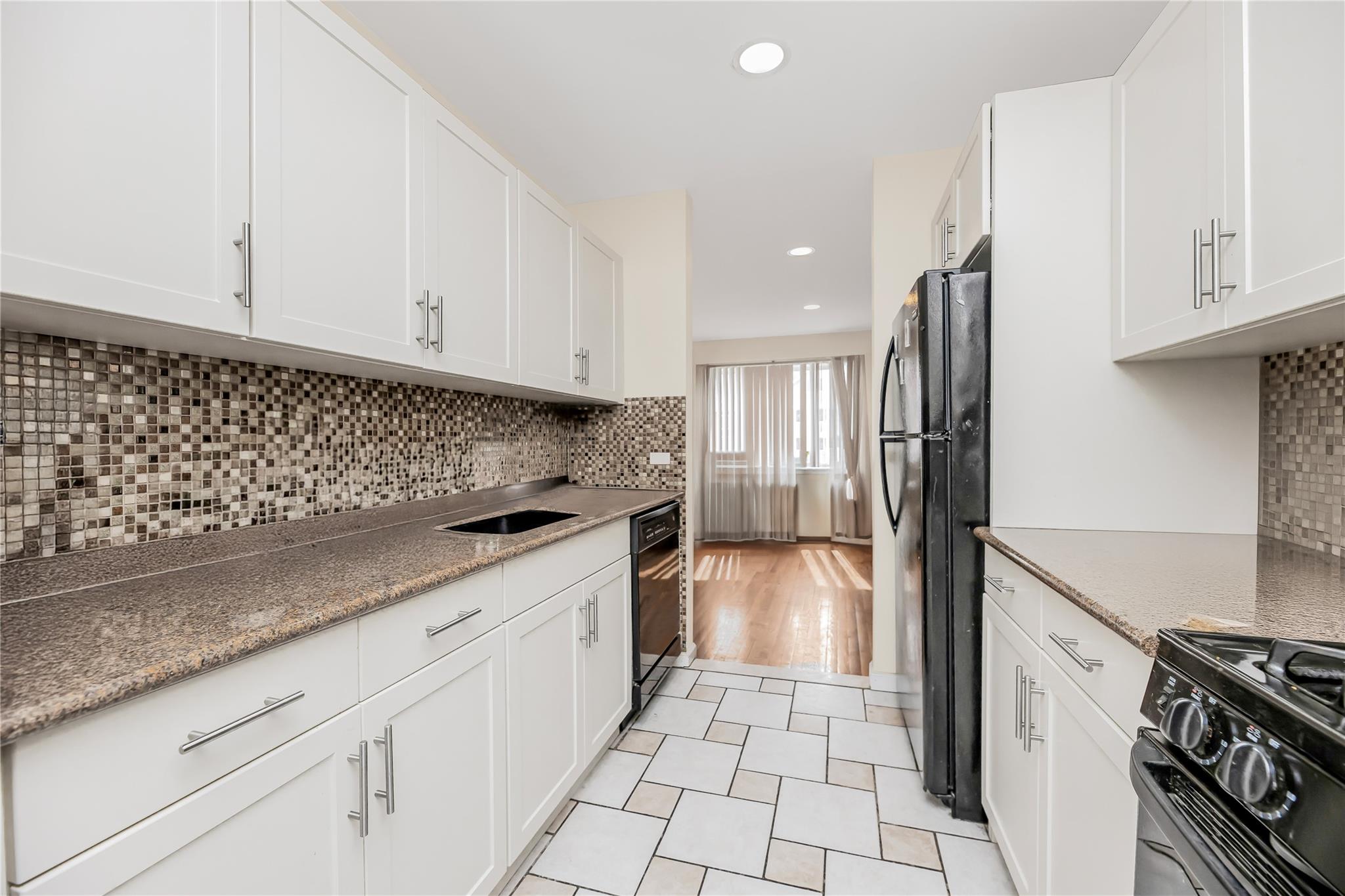 #14 photo, 114 Outlook Avenue, 布朗士 Bronx , NY 10465