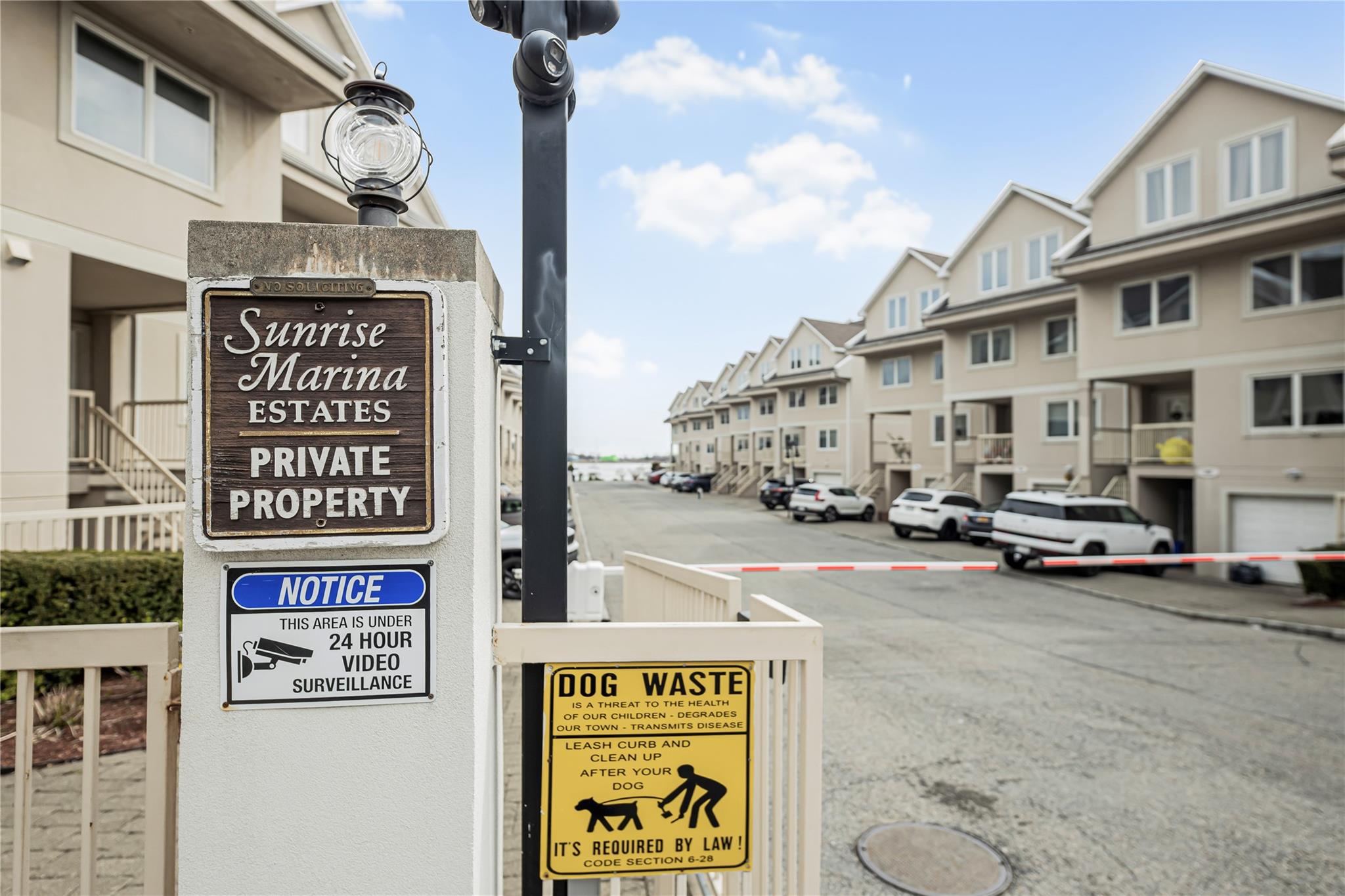 #4 photo, 114 Outlook Avenue, 布朗士 Bronx , NY 10465