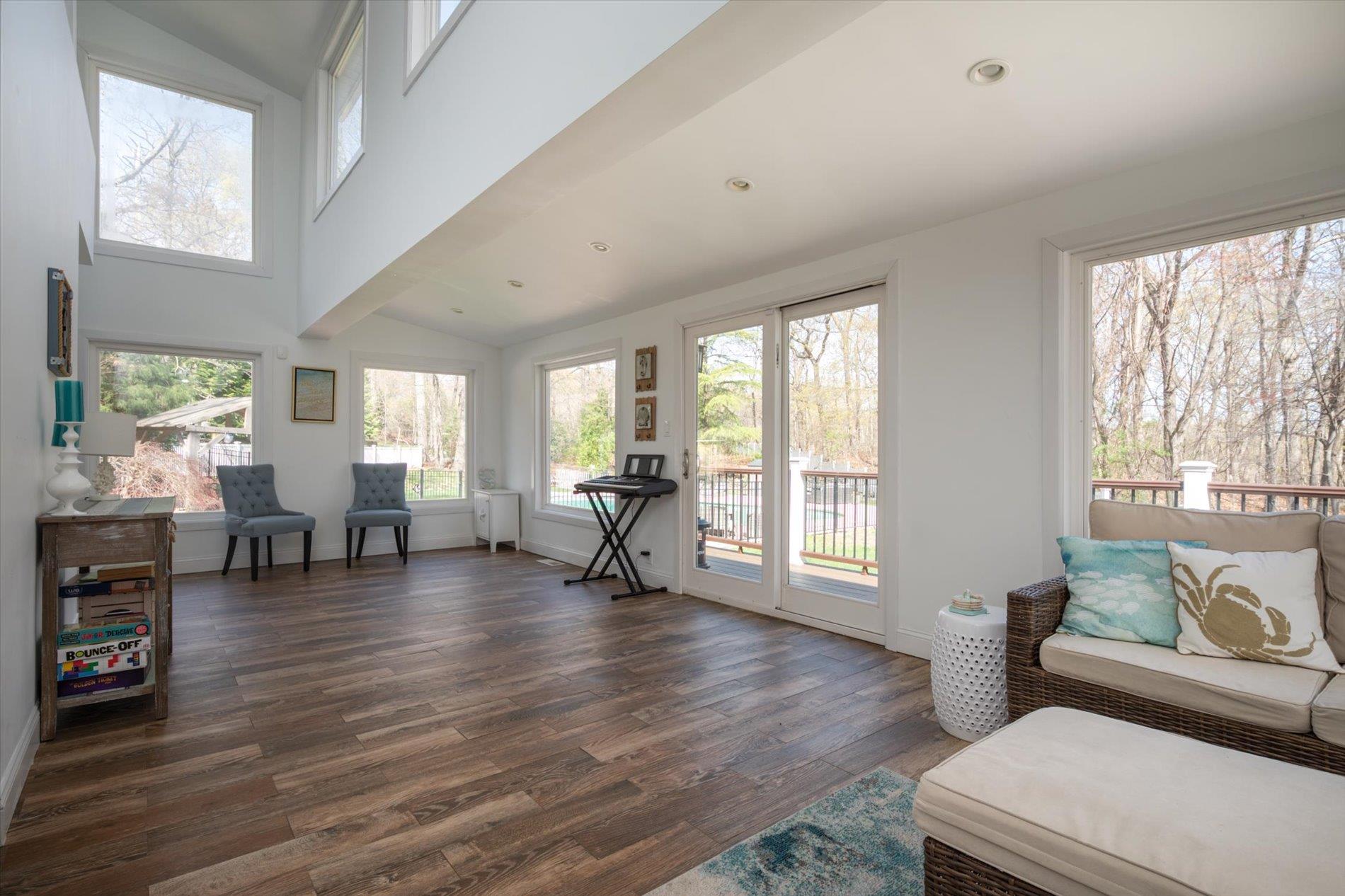 #14 photo, 10 Stony Run Court, サフォーク郡 Dix Hills , NY 11746