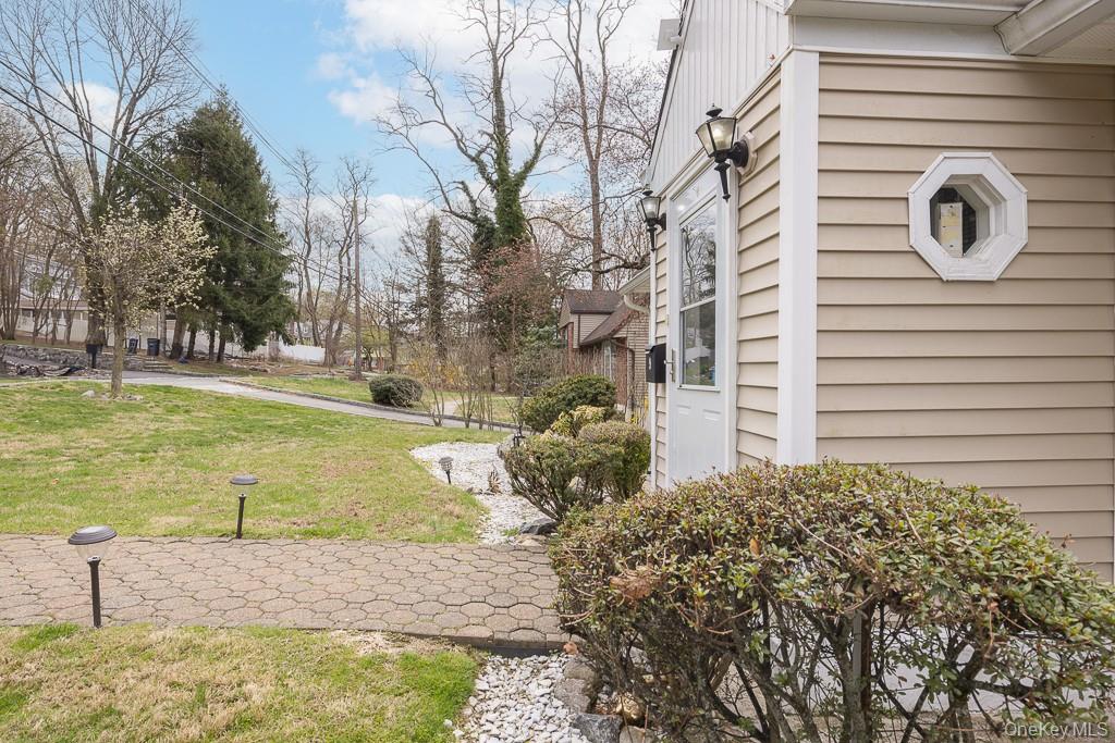 #11 photo, 9 Durham Road, White Plains , NY 10607