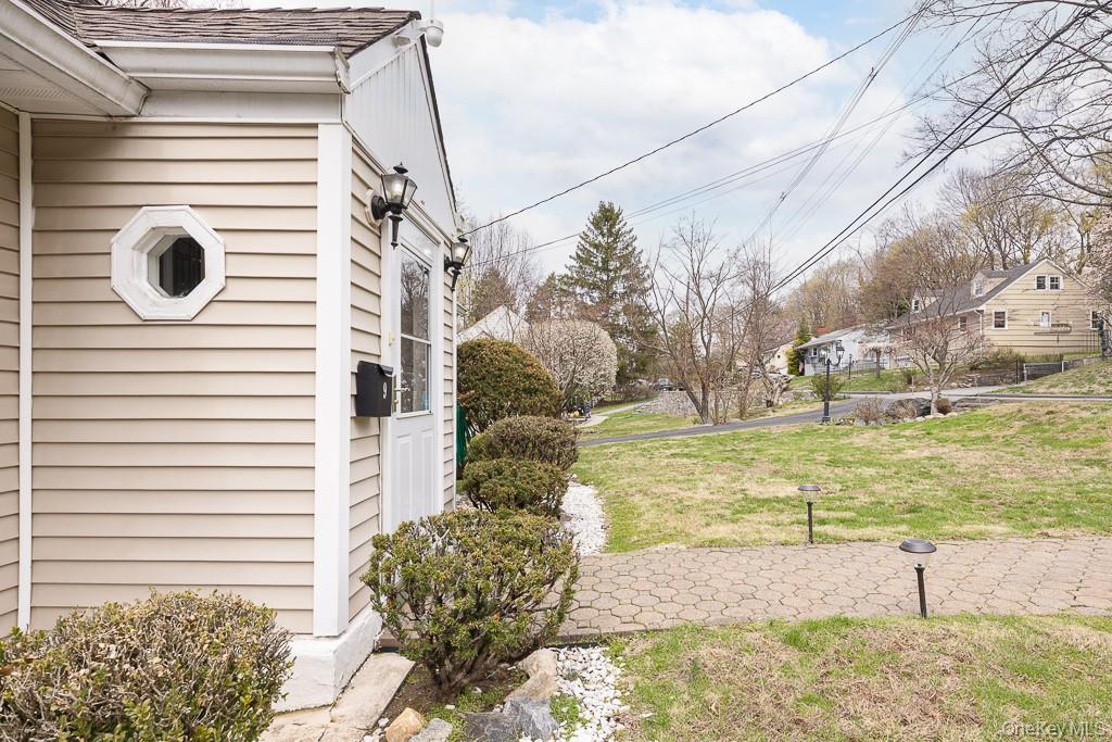 #12 photo, 9 Durham Road, White Plains , NY 10607