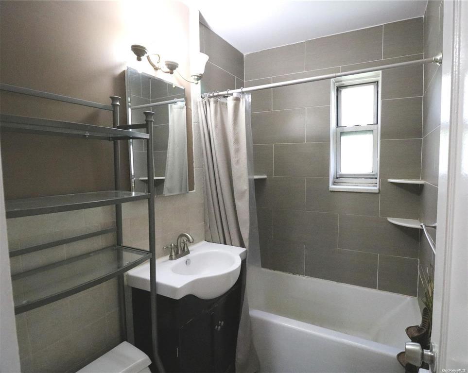 #12 photo, 35-14 Clearview Expressway, Bayside , NY 11361