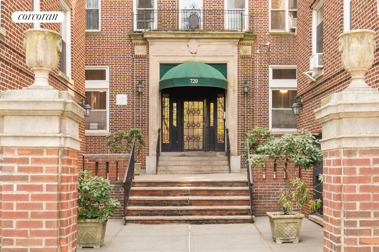 #10 photo, 720 W 173RD Street, マンハッタン Washington Heights , NY 10032