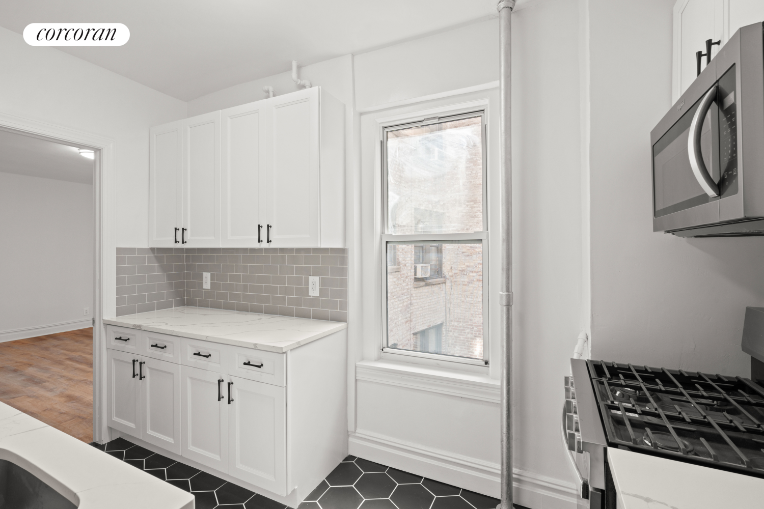 #5 photo, 720 W 173RD Street, マンハッタン Washington Heights , NY 10032