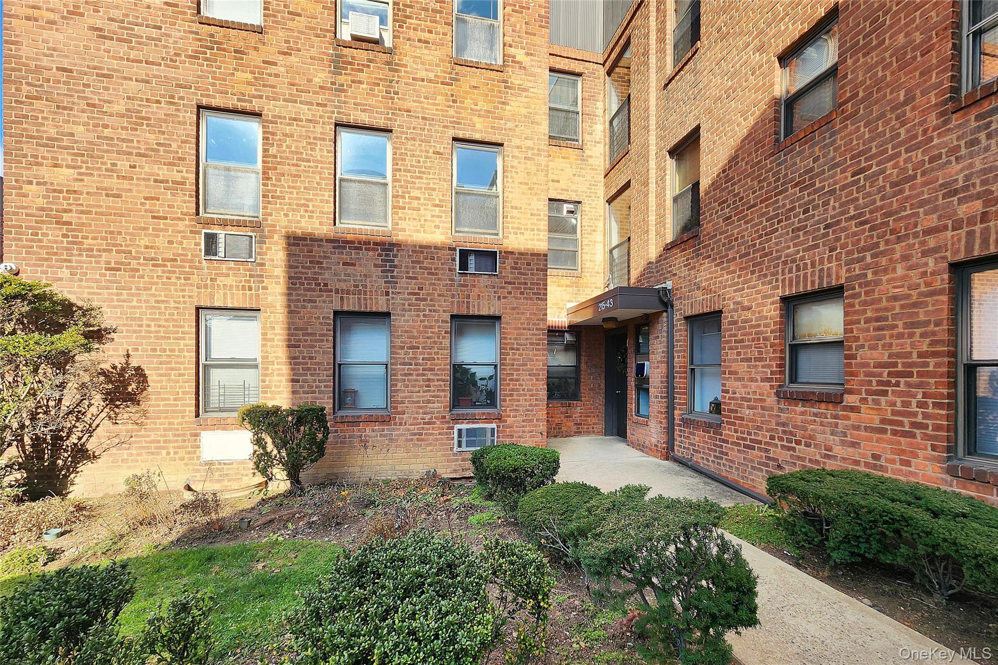 #3 photo, 215-43 48th Avenue, クイーンズ区 Bayside , NY 11364