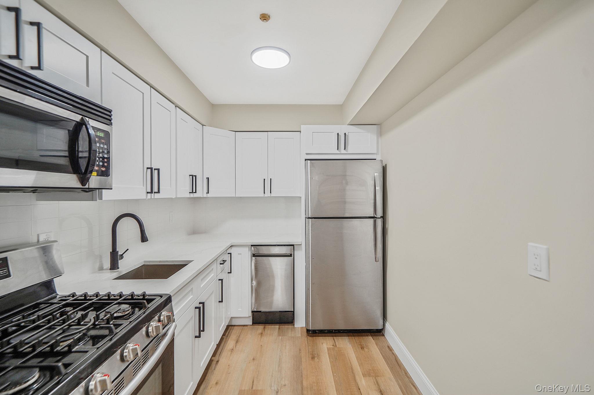 #2 photo, 51 Pointe Circle, サフォーク郡 Coram , NY 11727