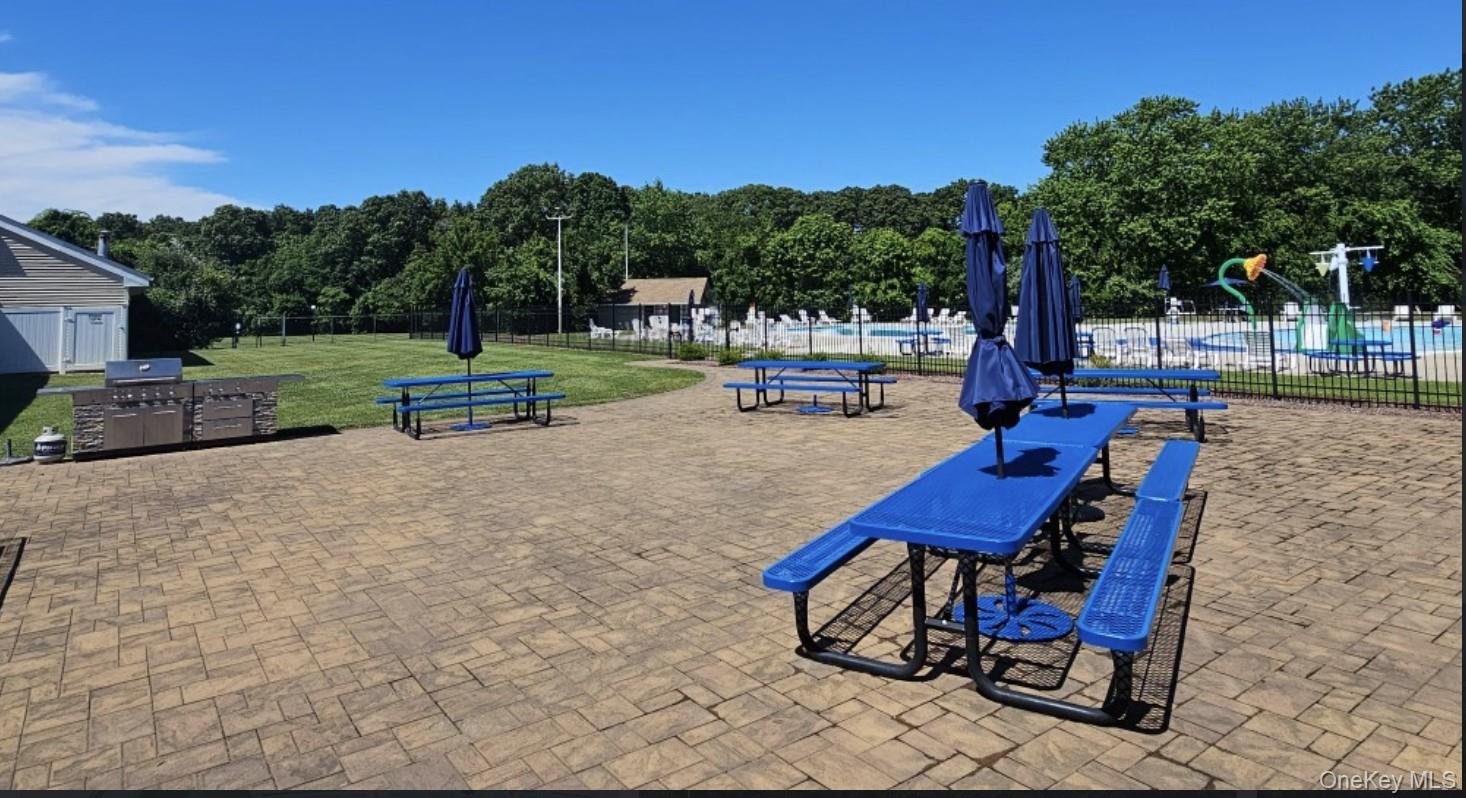 #20 photo, 51 Pointe Circle, サフォーク郡 Coram , NY 11727