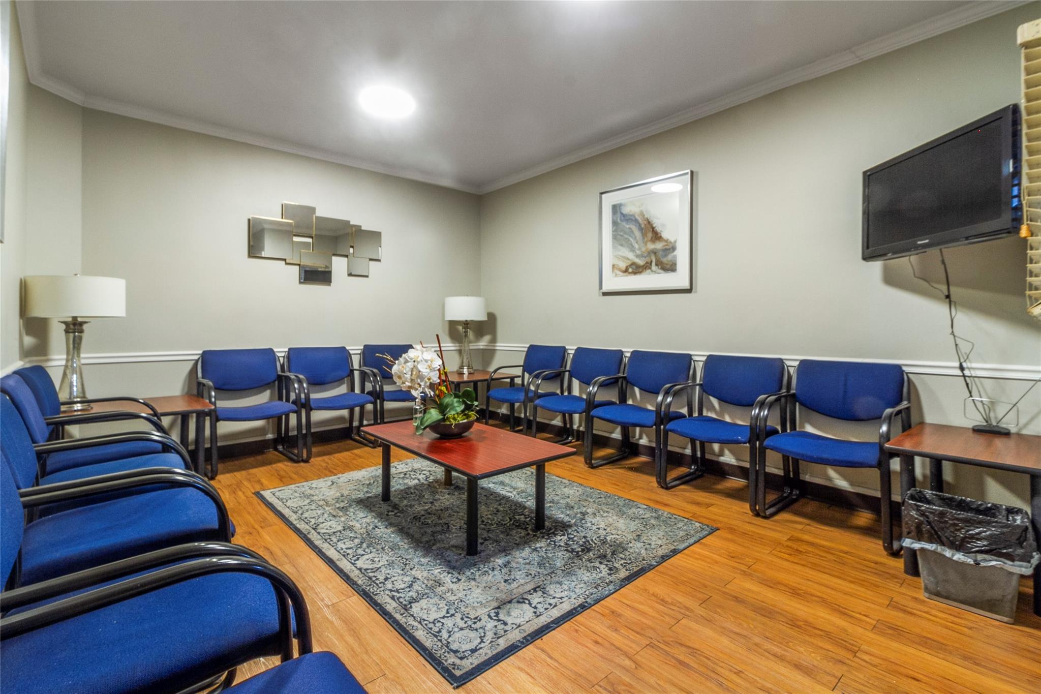 #10 photo, 98-120 Queens Boulevard, クイーンズ区 Rego Park , NY 11374