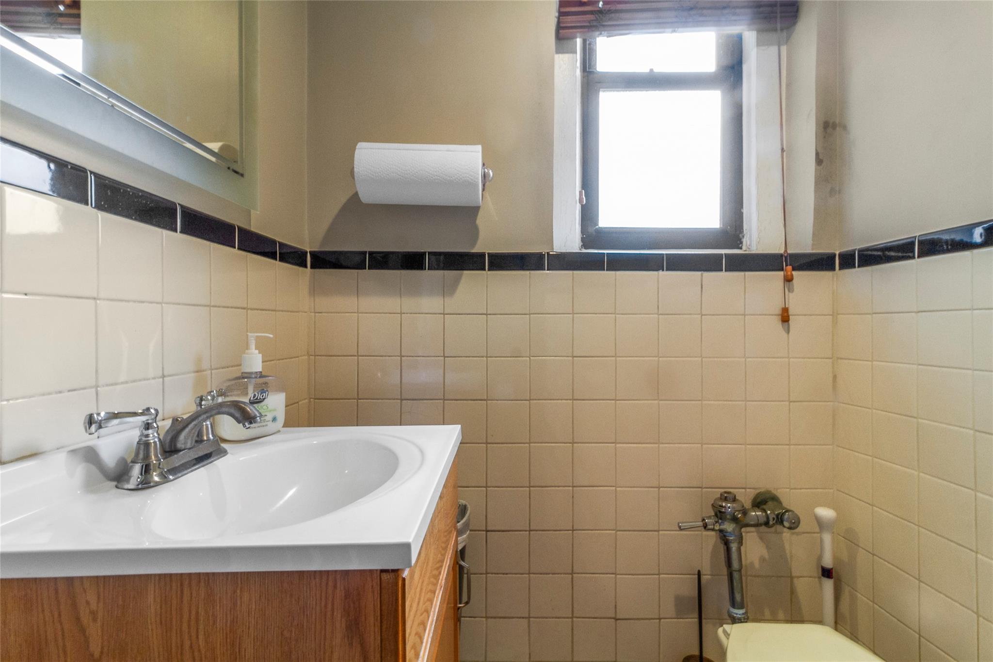 #18 photo, 98-120 Queens Boulevard, クイーンズ区 Rego Park , NY 11374