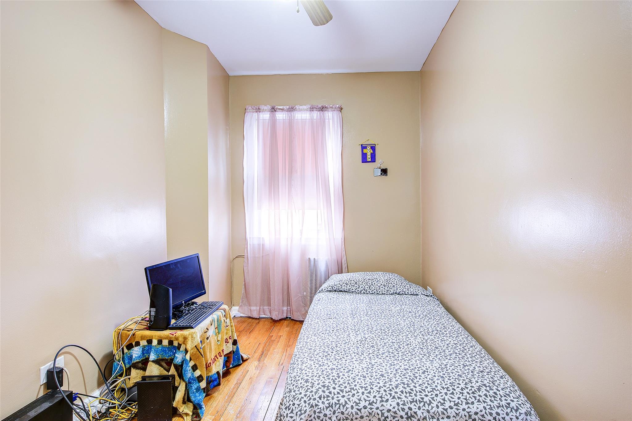 #20 photo, 225-54 Murdock Avenue, كوينز Queens Village , NY 11429
