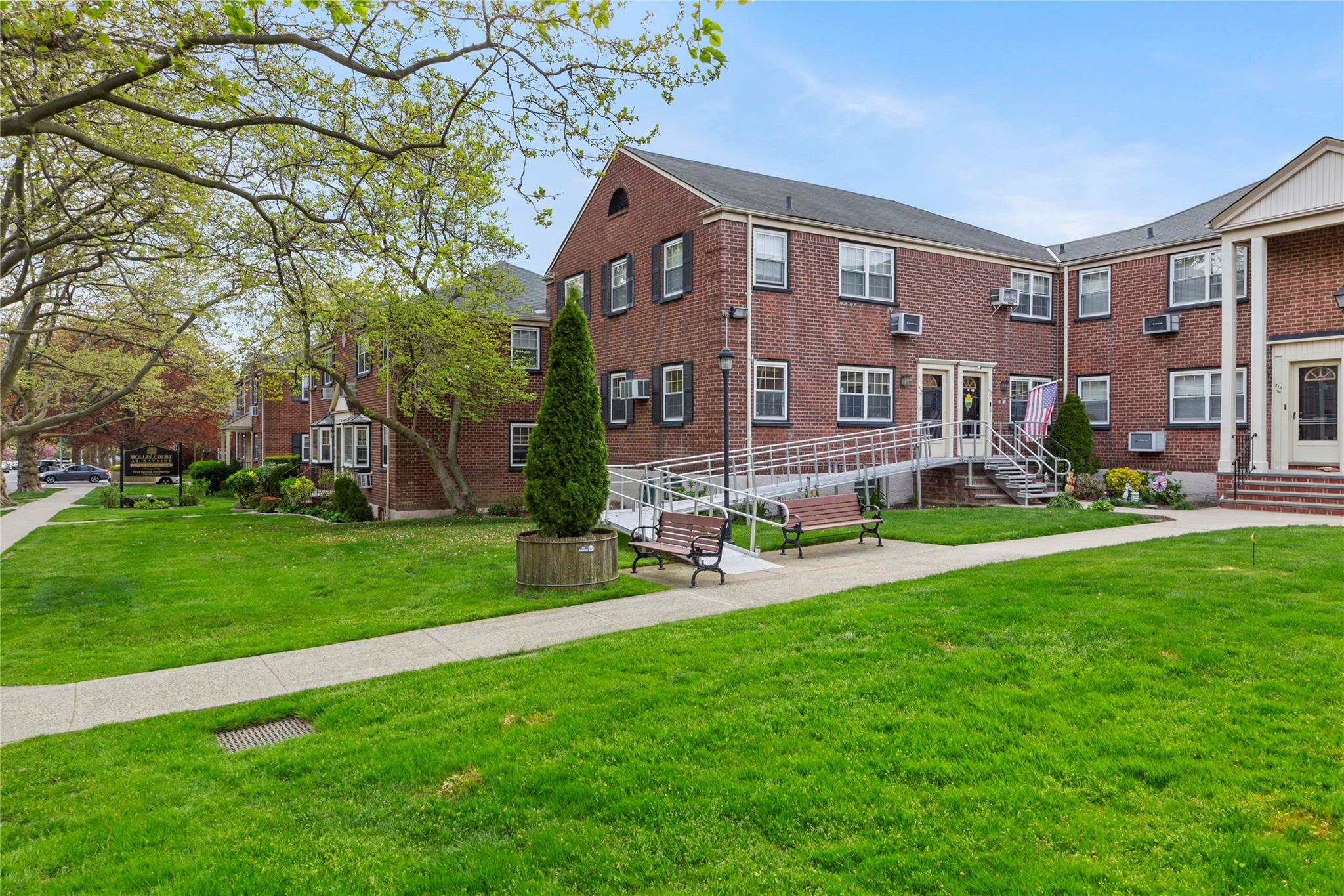 #12 photo, 213-15 73rd Avenue, কুইন্‌স Oakland Gardens , NY 11364