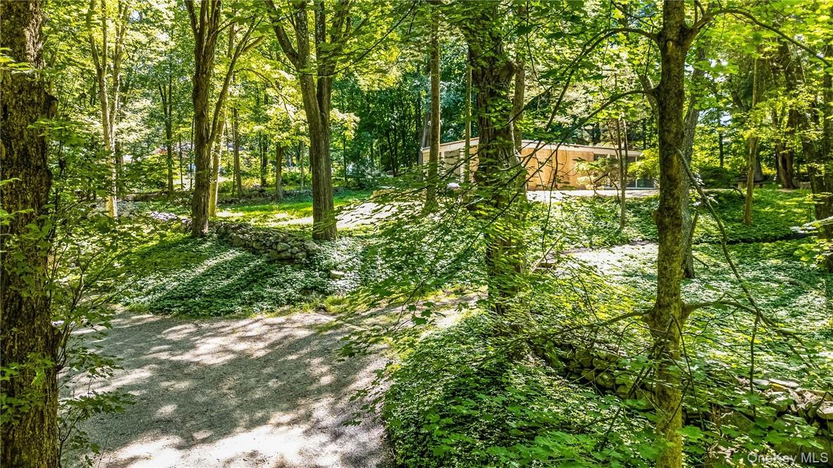 #10 photo, 319 Pound Ridge Road, Bedford , NY 10506