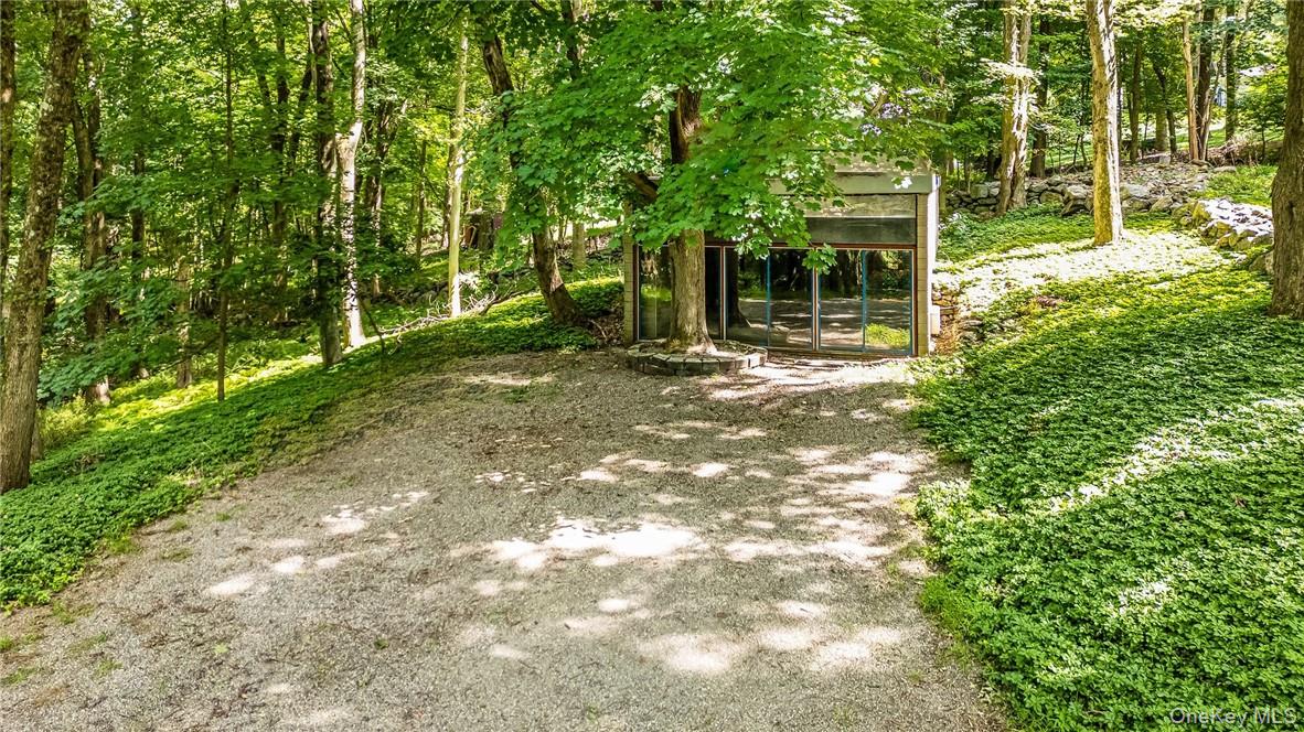 #8 photo, 319 Pound Ridge Road, Bedford , NY 10506