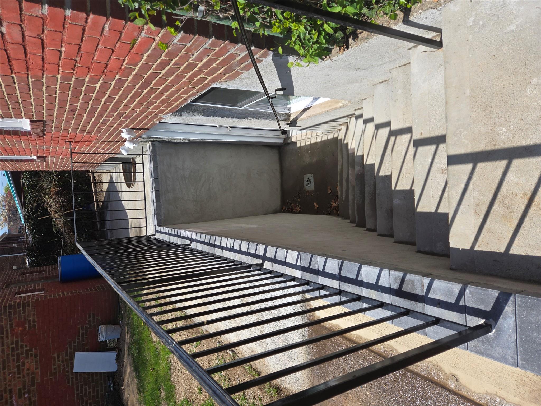 #19 photo, 179 Fairlawn Ave, West Hempstead , NY 11552