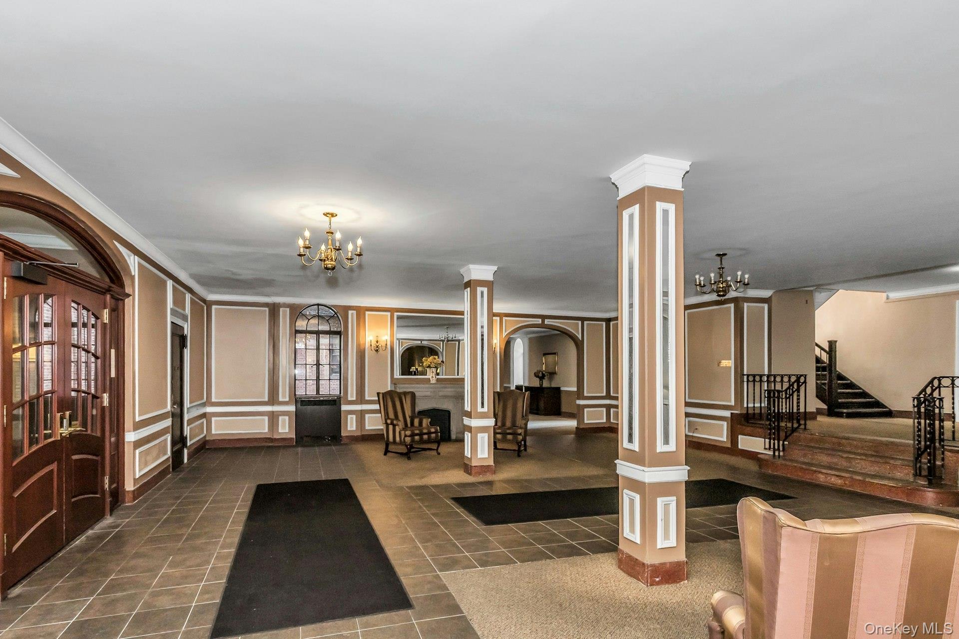 #14 photo, 83-80 118 Street, クイーンズ区 Kew Gardens , NY 11415