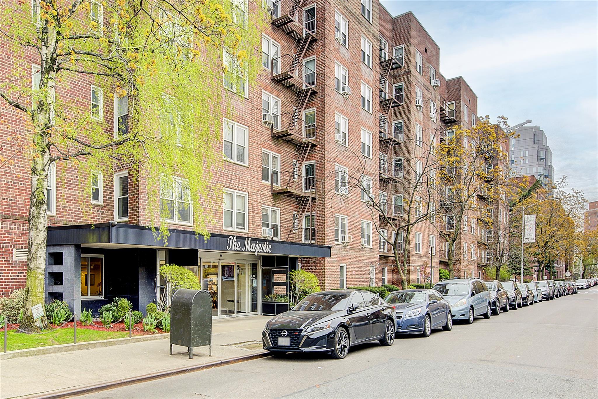 #2 photo, 110-20 71st Avenue, كوينز Forest Hills , NY 11375