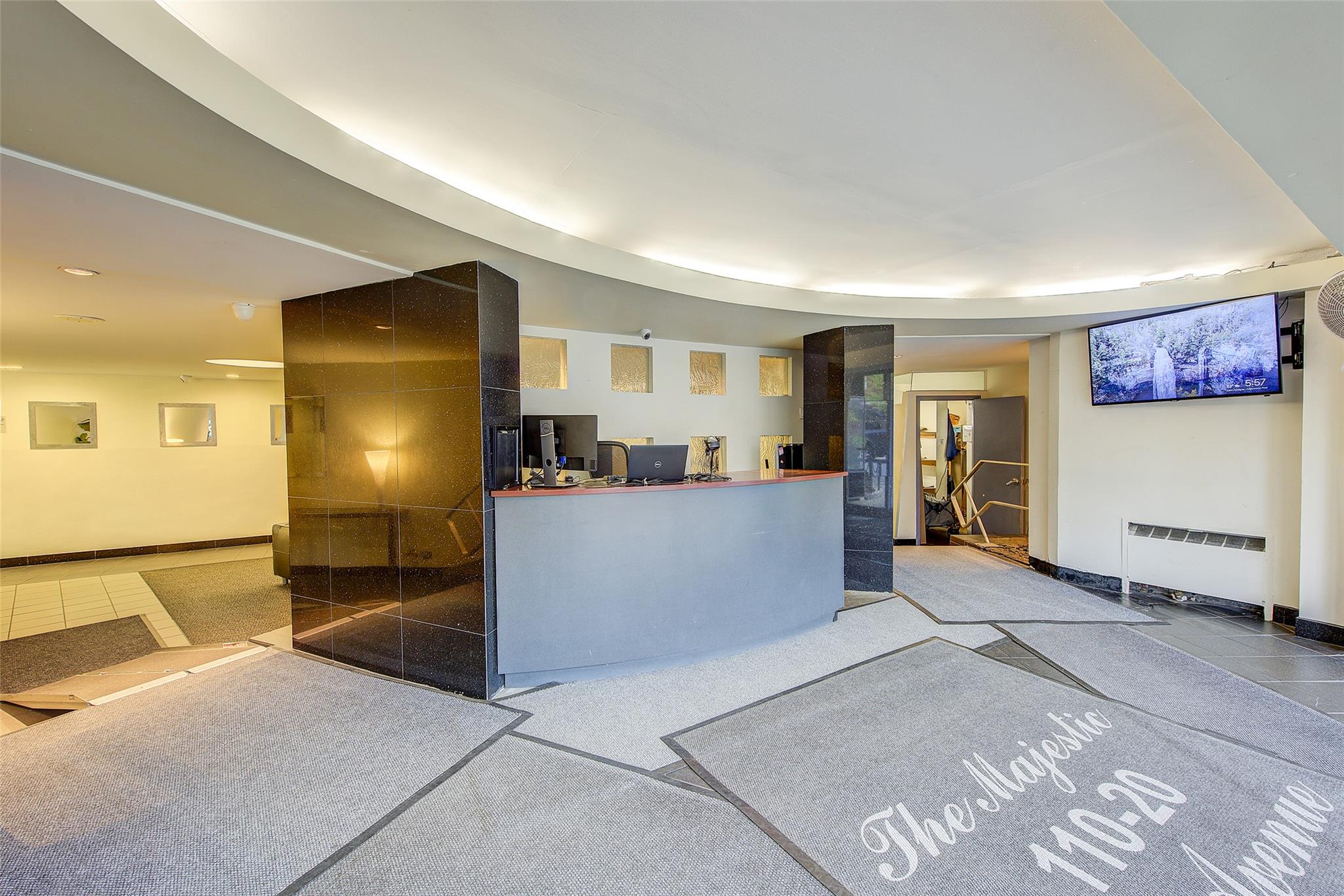 #4 photo, 110-20 71st Avenue, كوينز Forest Hills , NY 11375