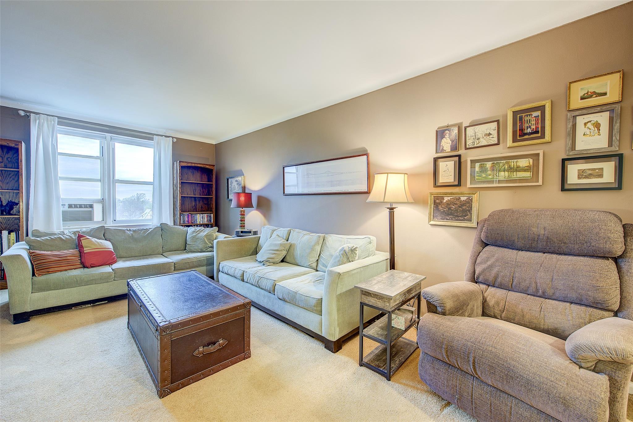 #9 photo, 110-20 71st Avenue, كوينز Forest Hills , NY 11375