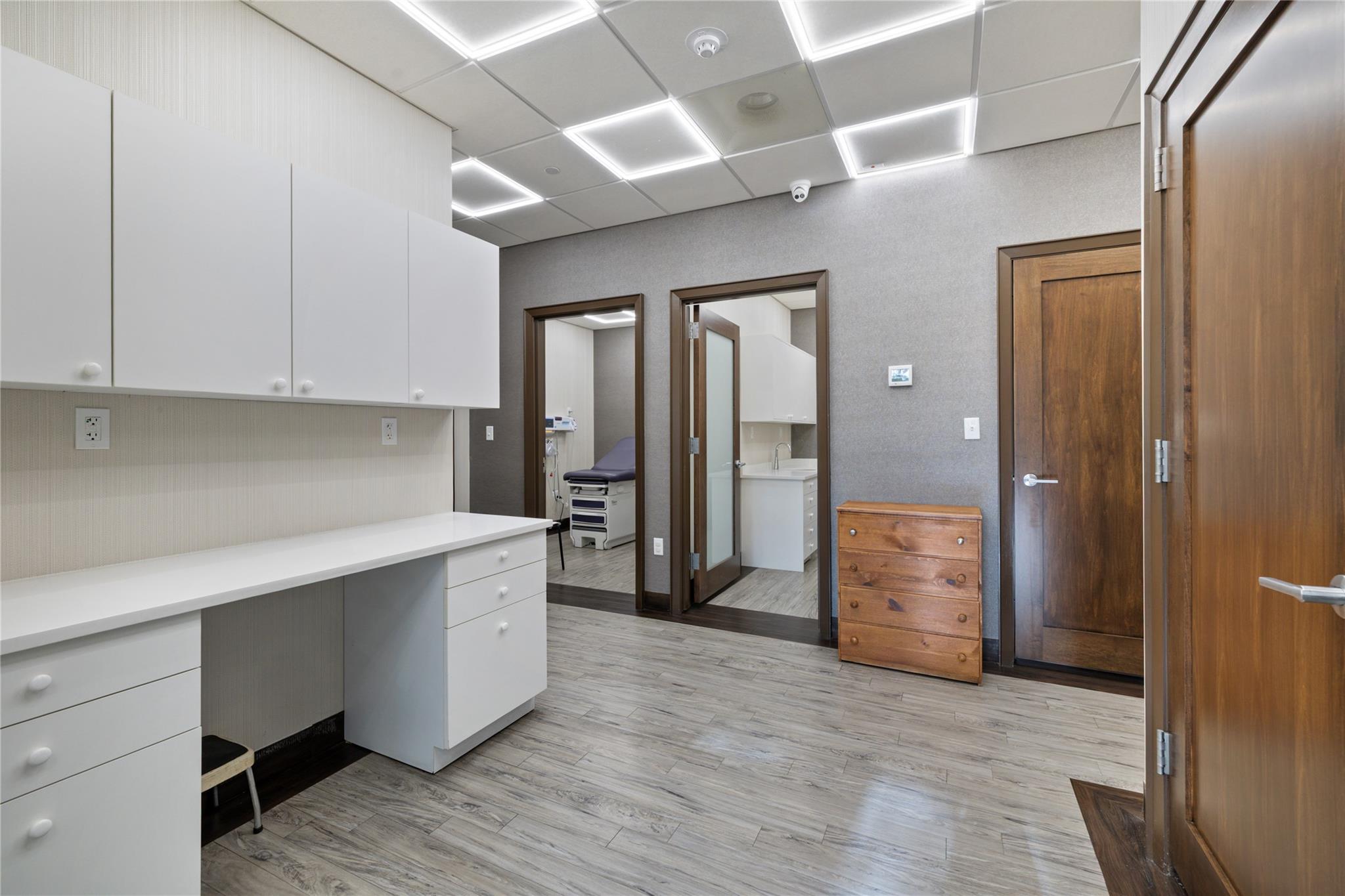 #10 photo, 30 Indian Rock, Suffern , NY 10901