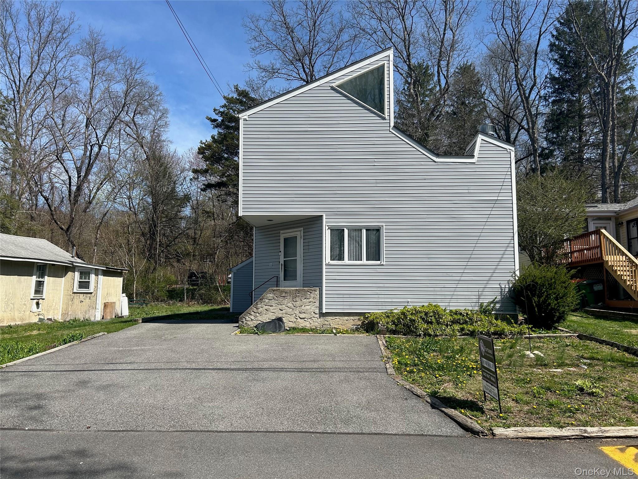 #3 photo, 40 Floradan Road, Putnam Valley , NY 10579