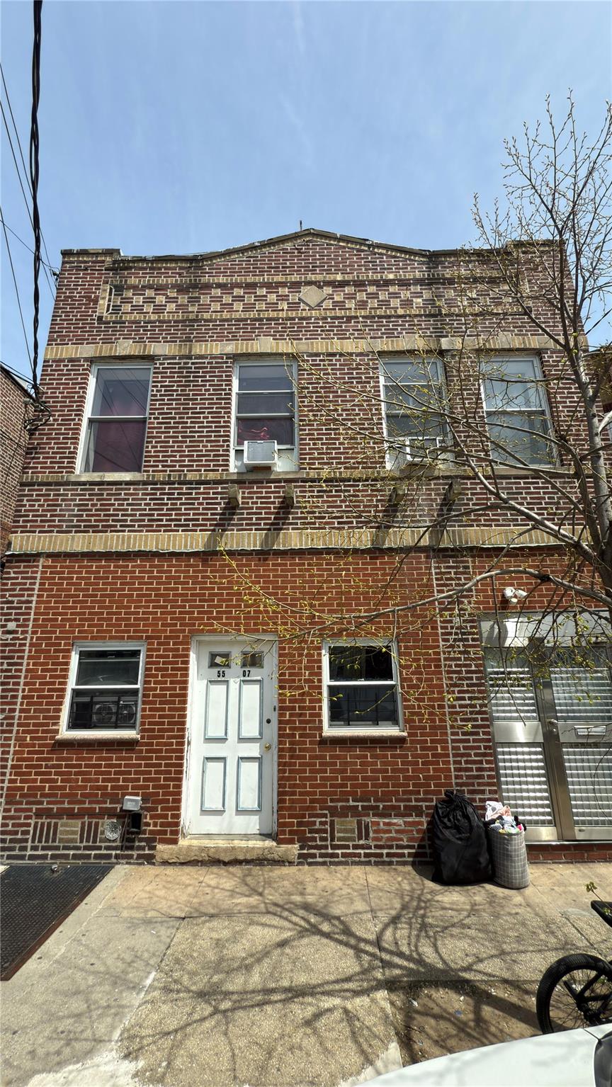 #8 photo, 5507 103rd Street, クイーンズ区 Corona , NY 11368