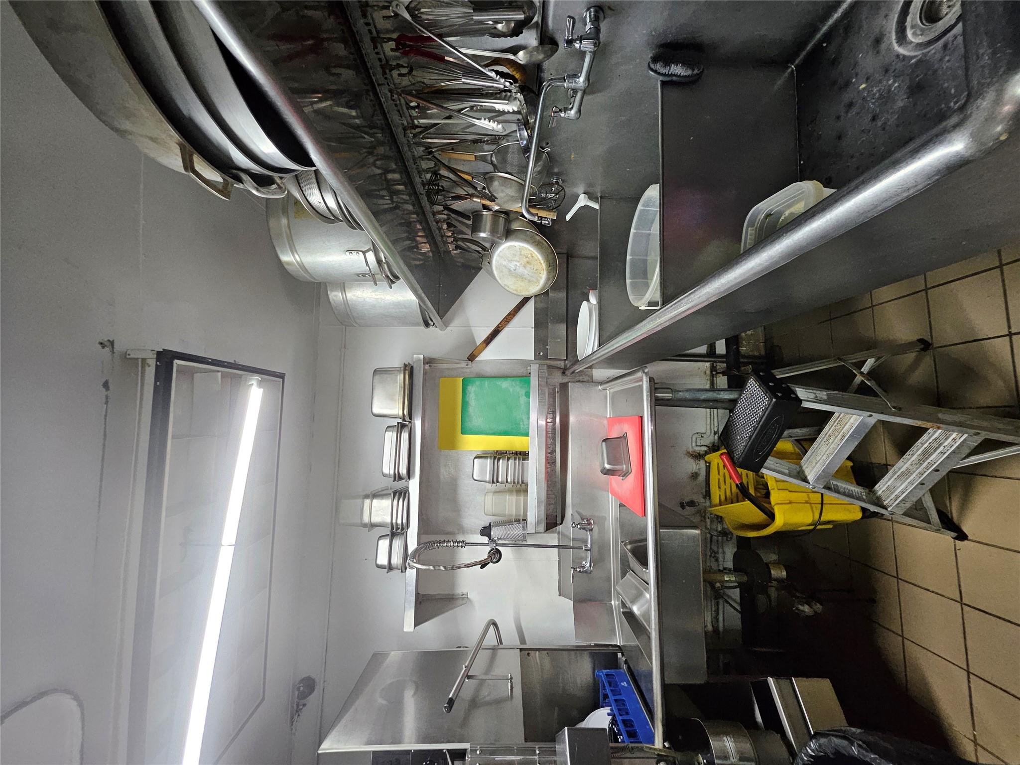 #11 photo, 816 Avenue U, ブルックリン区 Brooklyn , NY 11223