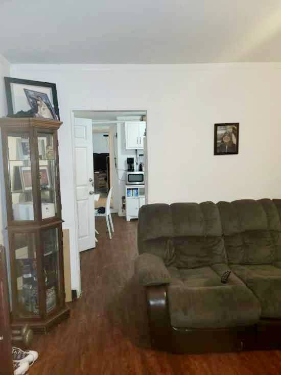 #31 photo, 4420 PARK AVENUE, Belmont , NY 10457