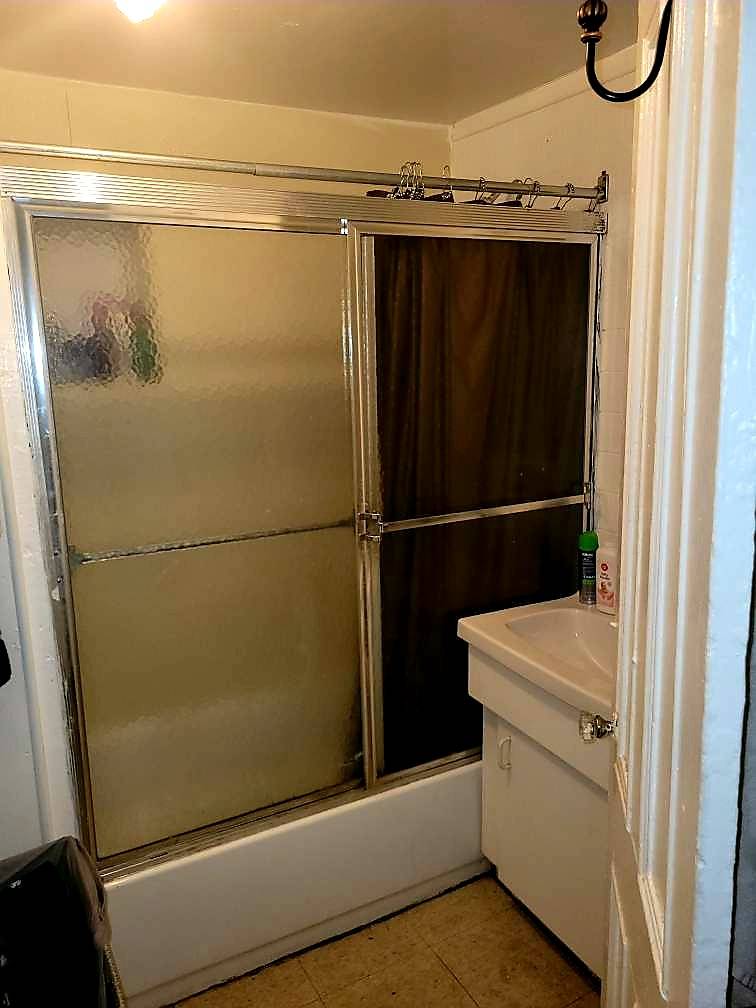 #32 photo, 4420 PARK AVENUE, Belmont , NY 10457