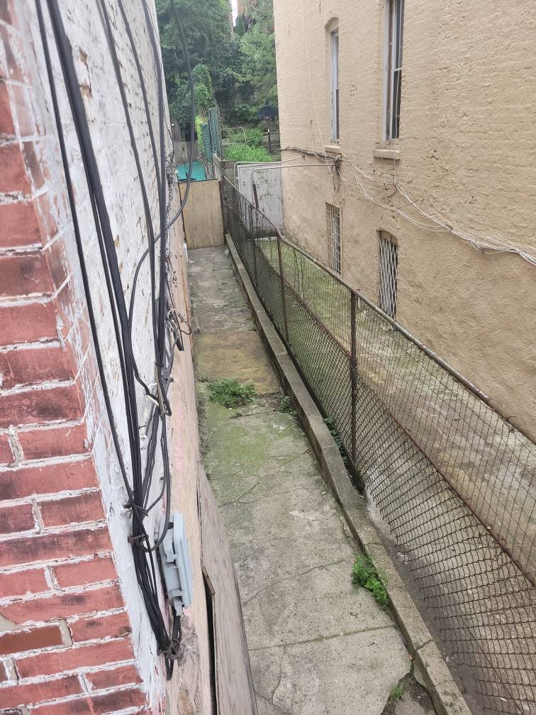 #33 photo, 4420 PARK AVENUE, Belmont , NY 10457