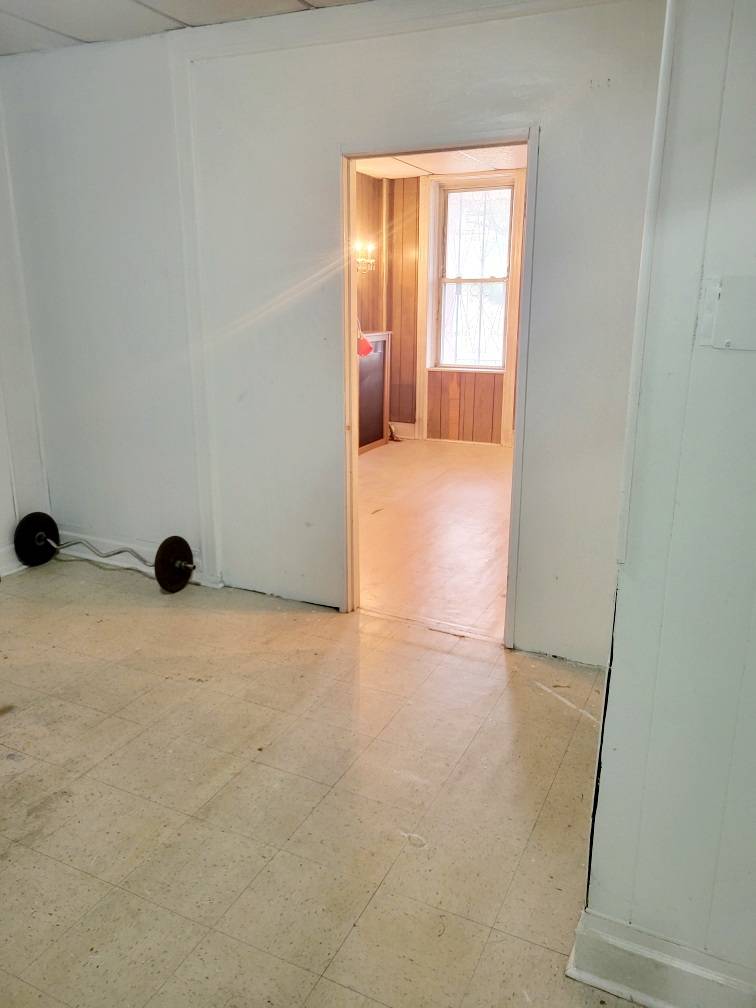 #8 photo, 4420 PARK AVENUE, Belmont , NY 10457