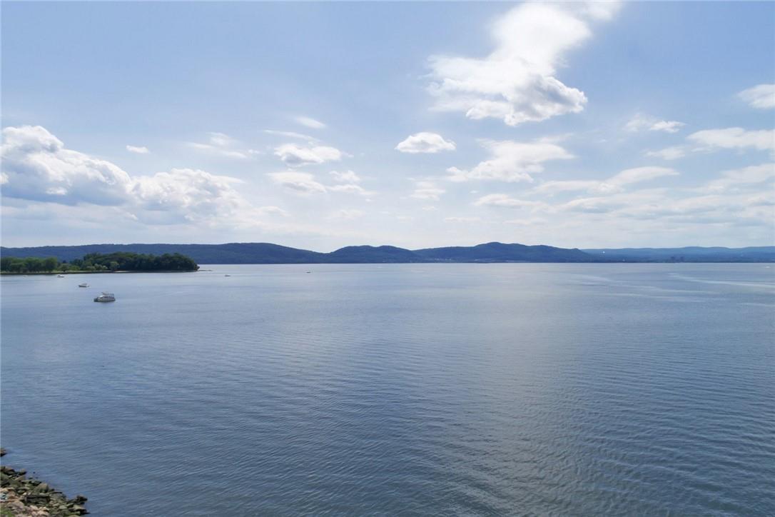 #8 photo, E-20 Half Moon Bay Marina, Croton-on-Hudson , NY 10520