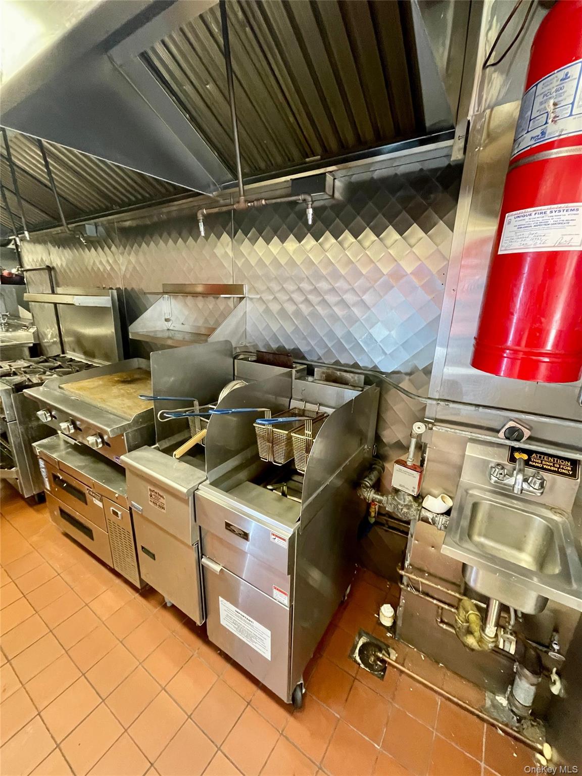 #2 photo, 726 Courtlandt Avenue, ブロンクス区 Bronx , NY 10451