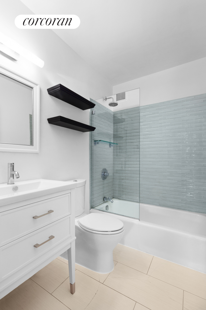 #7 photo, 420 W 23RD Street, マンハッタン Chelsea , NY 10011