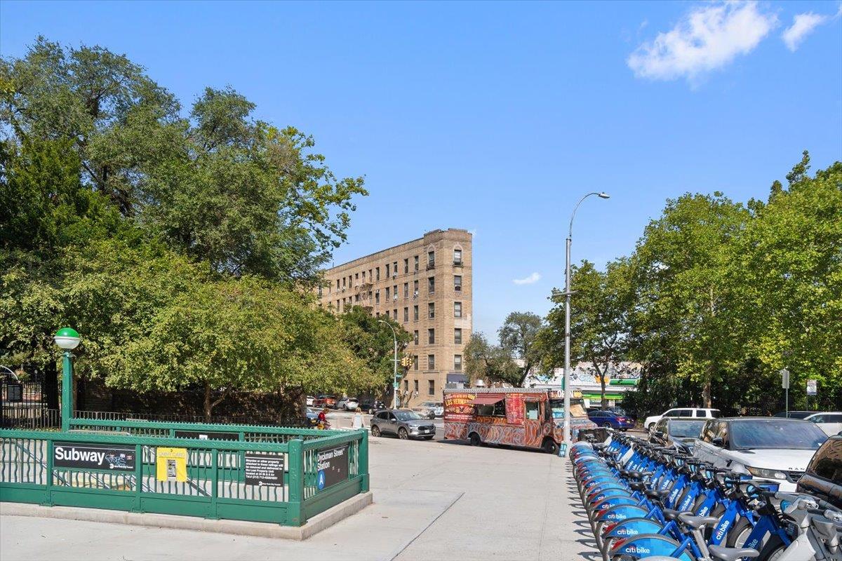 #13 photo, 1825 Riverside Drive, マンハッタン New York (Manhattan) , NY 10034