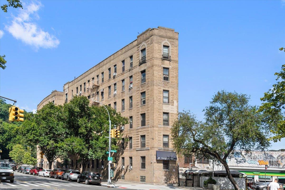 #14 photo, 1825 Riverside Drive, マンハッタン New York (Manhattan) , NY 10034