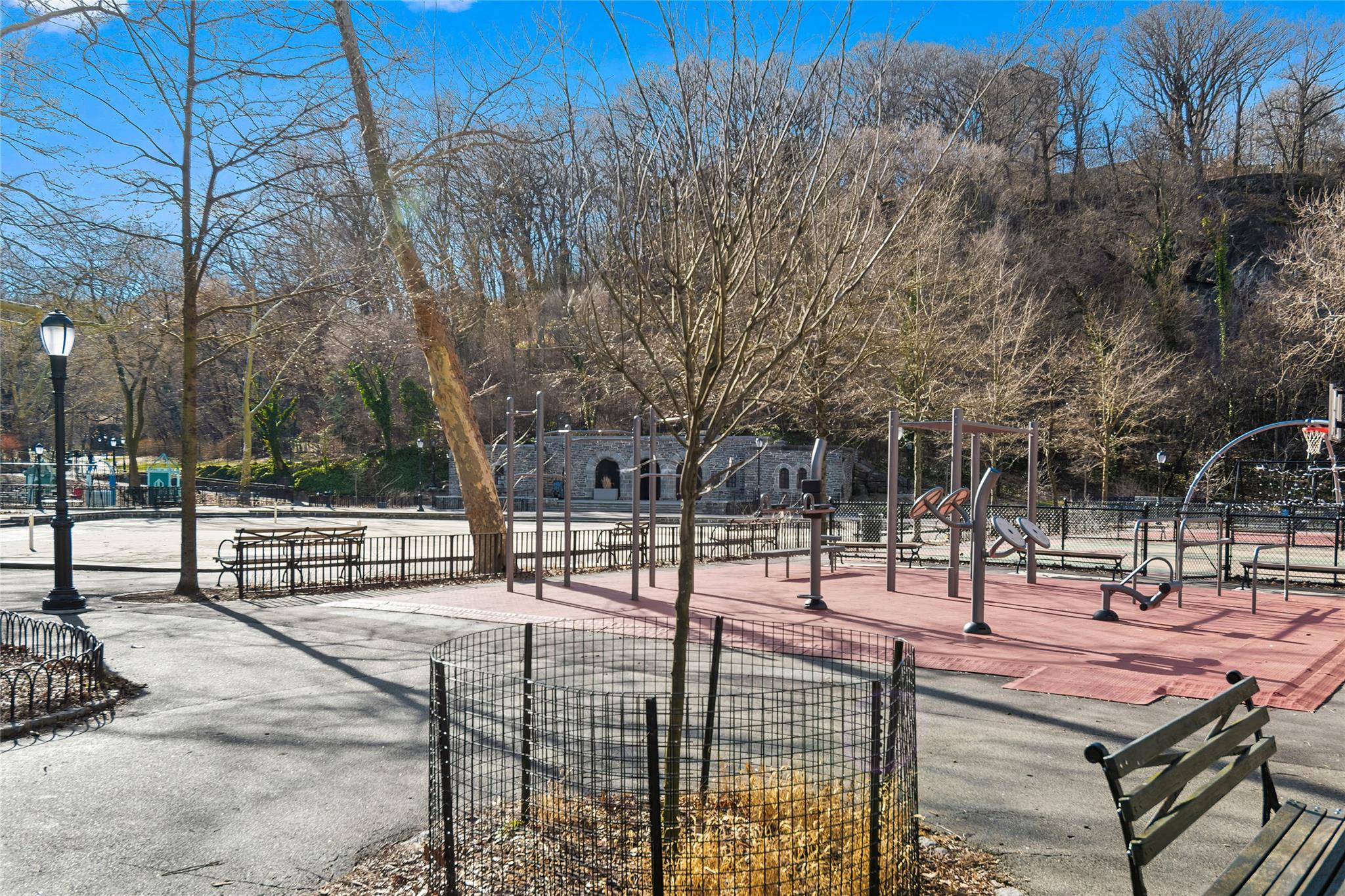 #16 photo, 1825 Riverside Drive, マンハッタン New York (Manhattan) , NY 10034