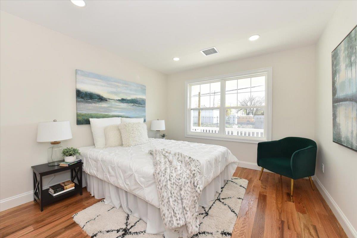 #13 photo, 53 Hewlett Street, ナッソー郡 Hempstead , NY 11550