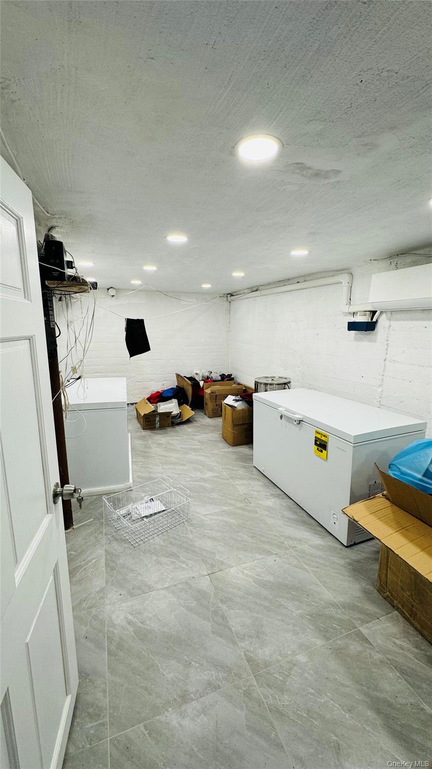 #8 photo, 231 Jericho Tpke, ナッソー郡 New Hyde Park , NY 11040